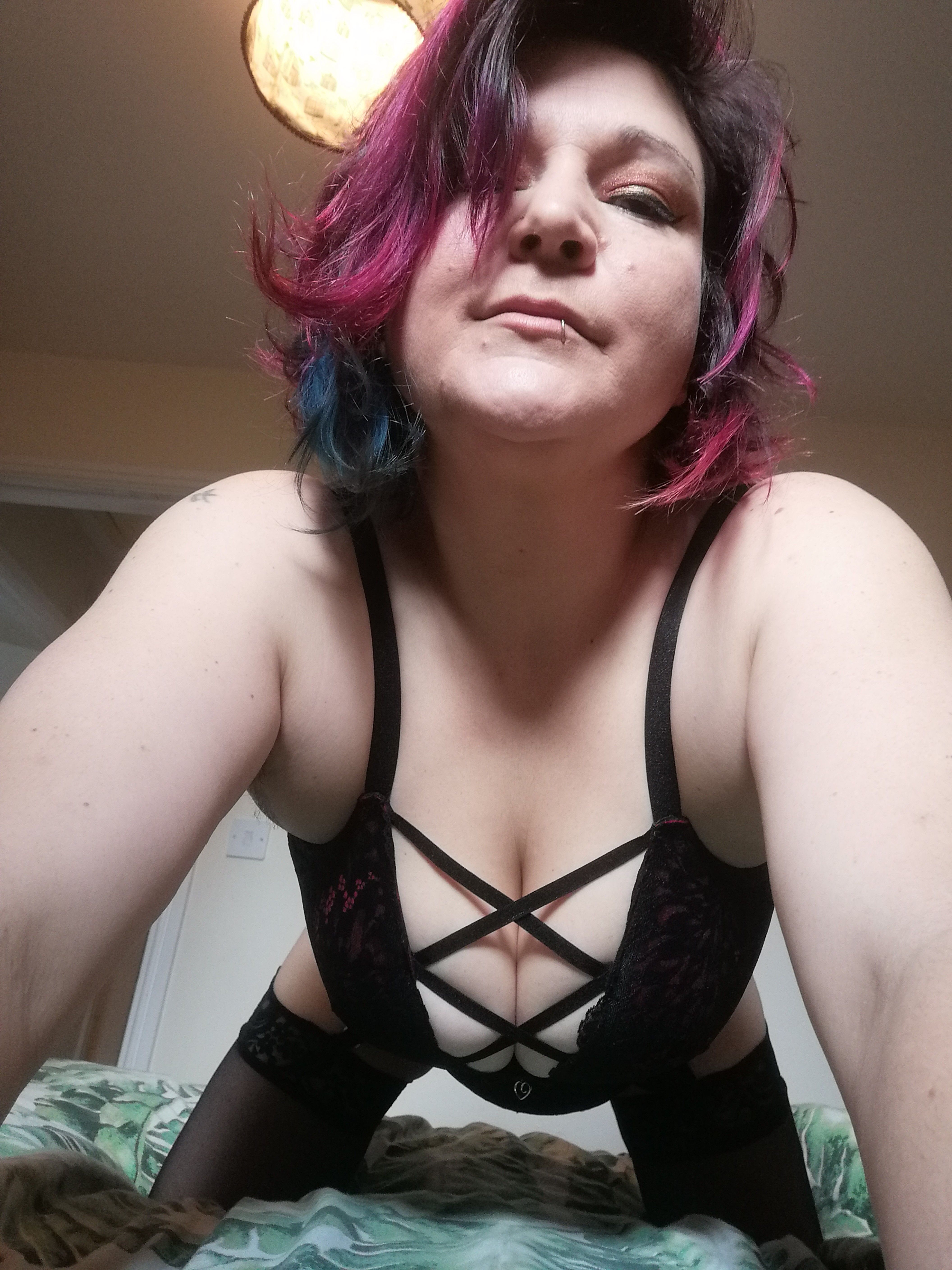 https://cdn.adultwork.com/gallery/G12/8602860.jpg