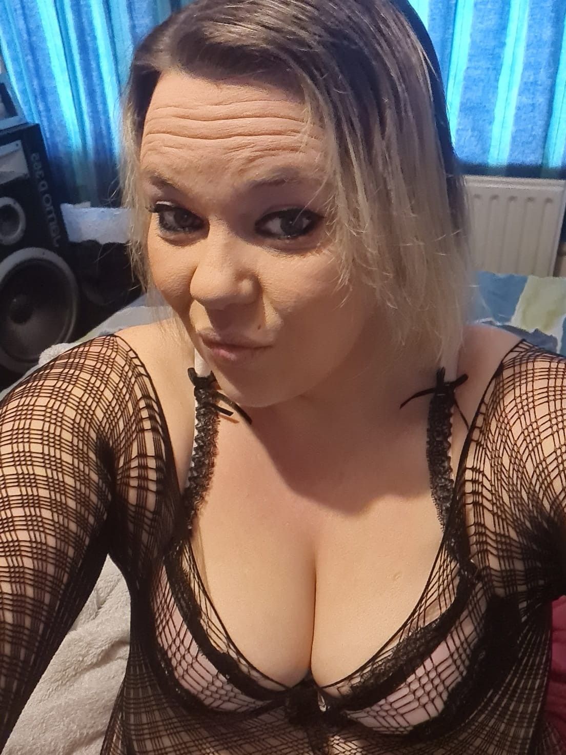 https://cdn.adultwork.com/gallery/G12/8603226.jpg