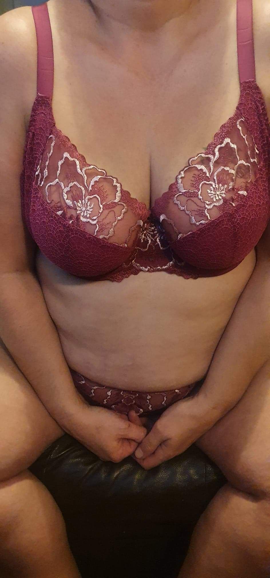 https://cdn.adultwork.com/gallery/G12/8603565.jpg