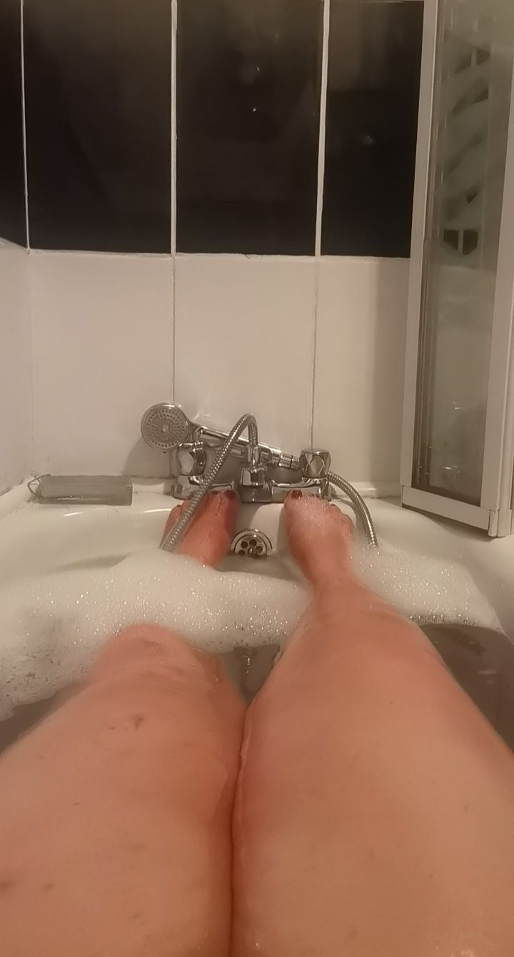 https://cdn.adultwork.com/gallery/G12/8604032.jpg