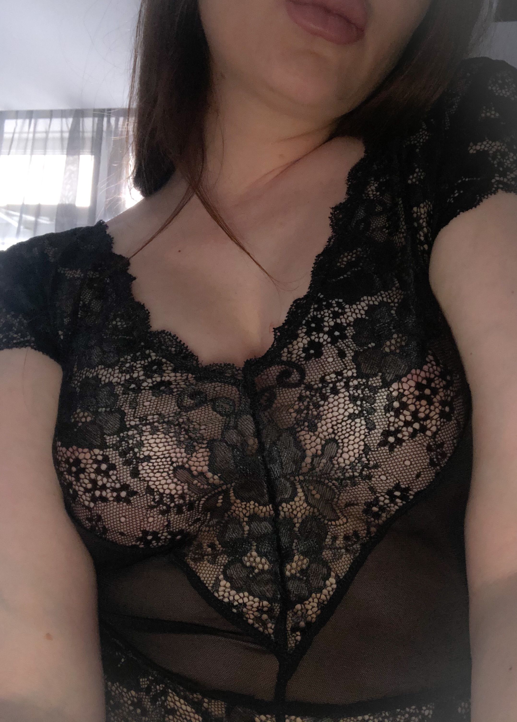 https://cdn.adultwork.com/gallery/G12/8609288.jpg