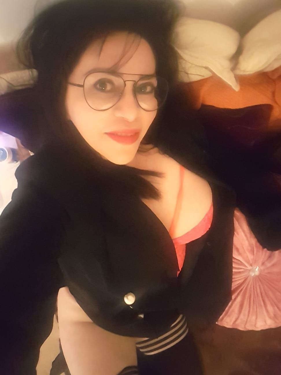 https://cdn.adultwork.com/gallery/G12/8609550.jpg