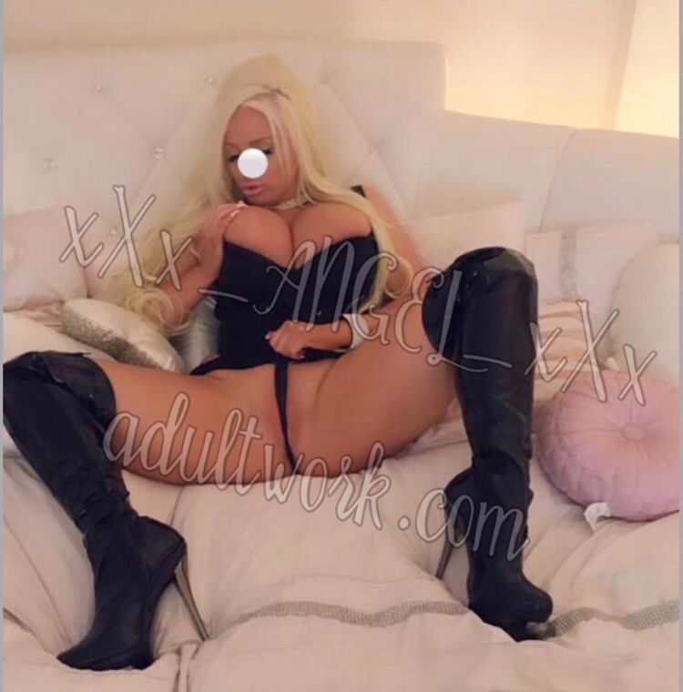 https://cdn.adultwork.com/gallery/G12/8613644.jpg