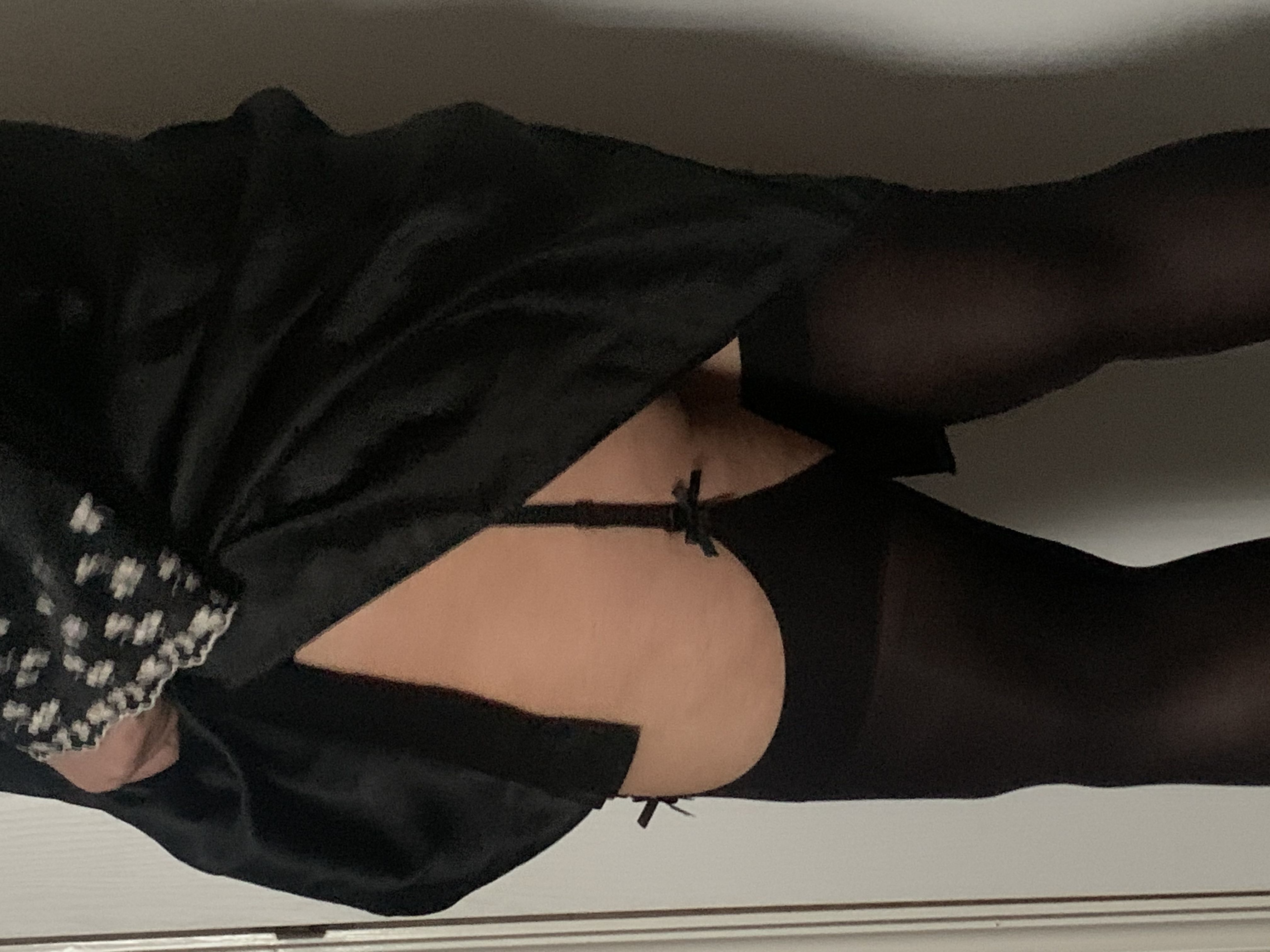 https://cdn.adultwork.com/gallery/G12/8615271.jpg