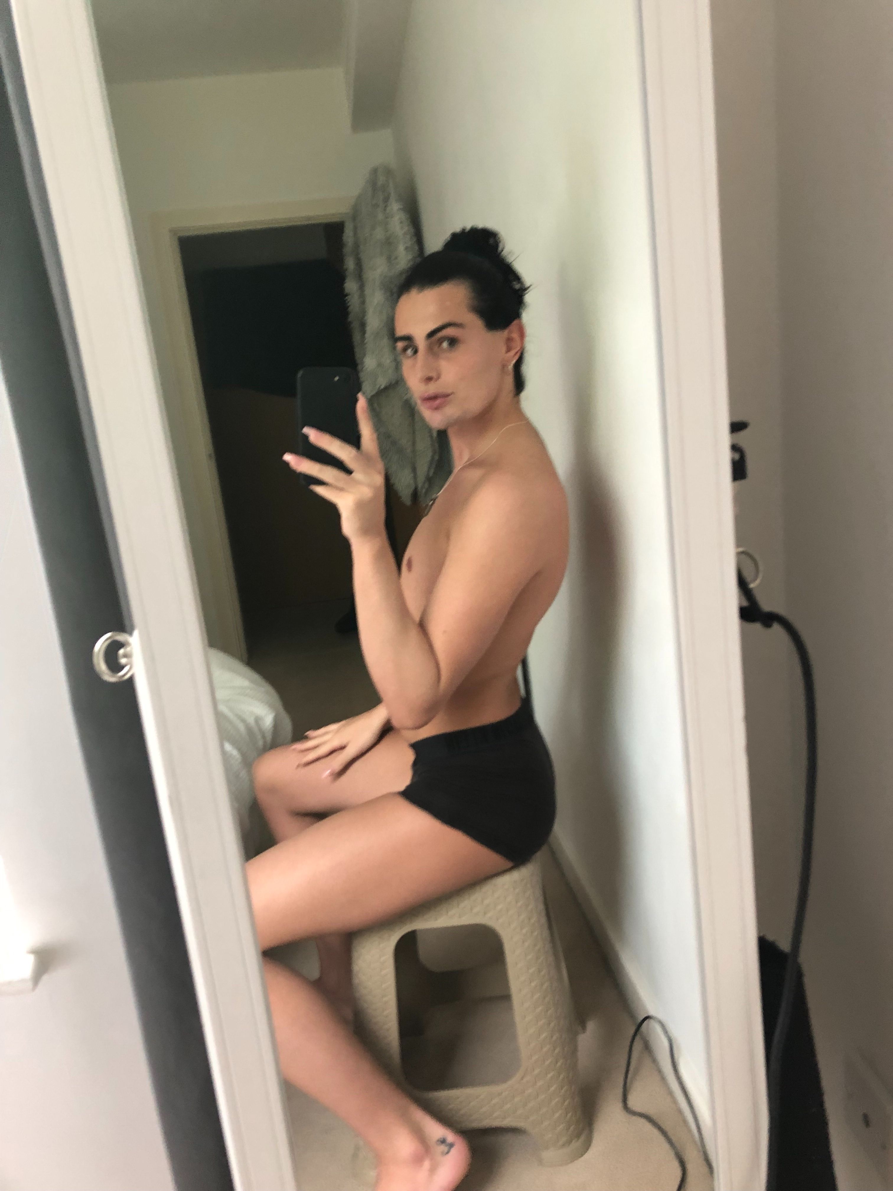 https://cdn.adultwork.com/gallery/G12/8618030.jpg