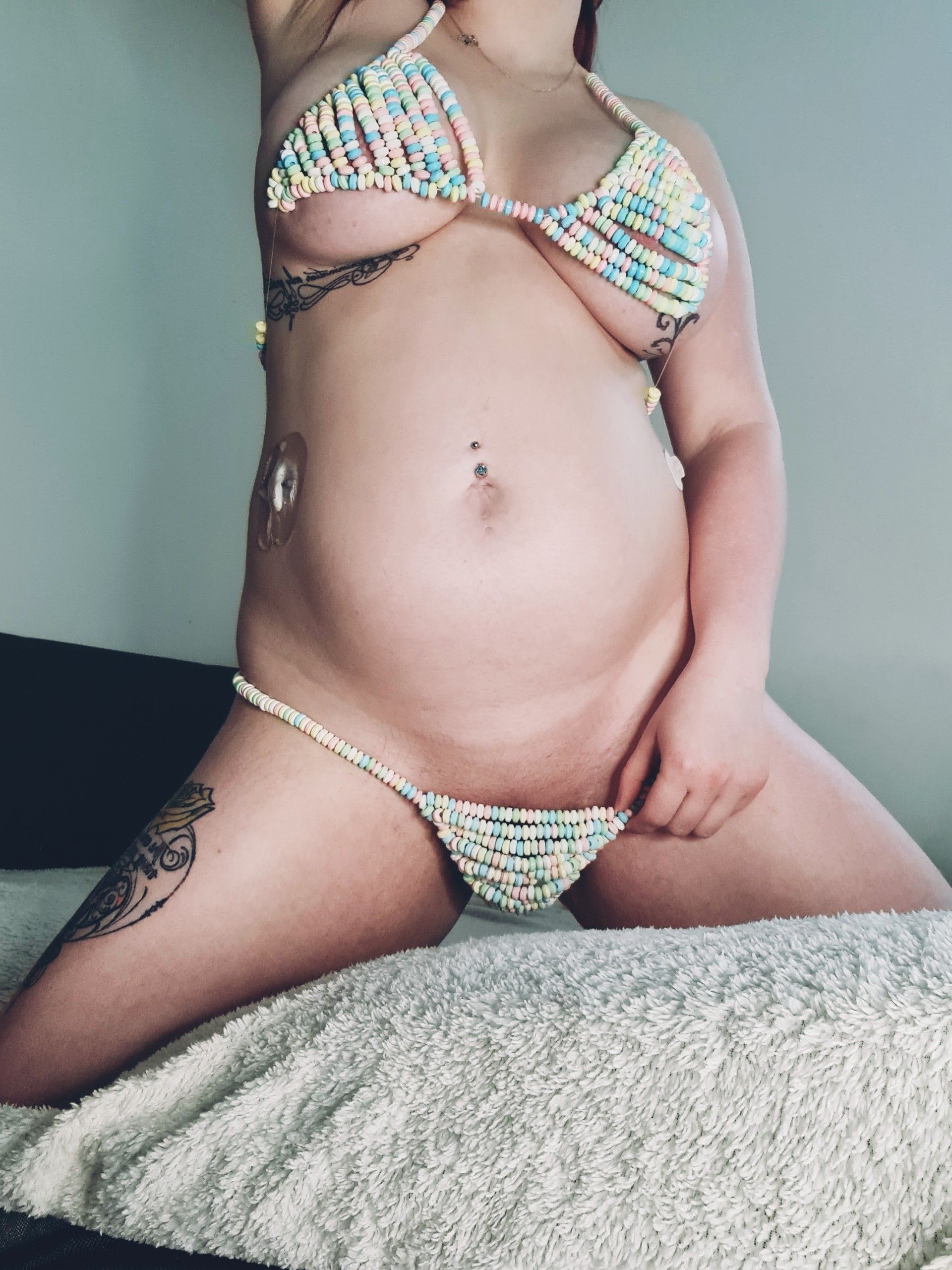 https://cdn.adultwork.com/gallery/G12/8618140.jpg