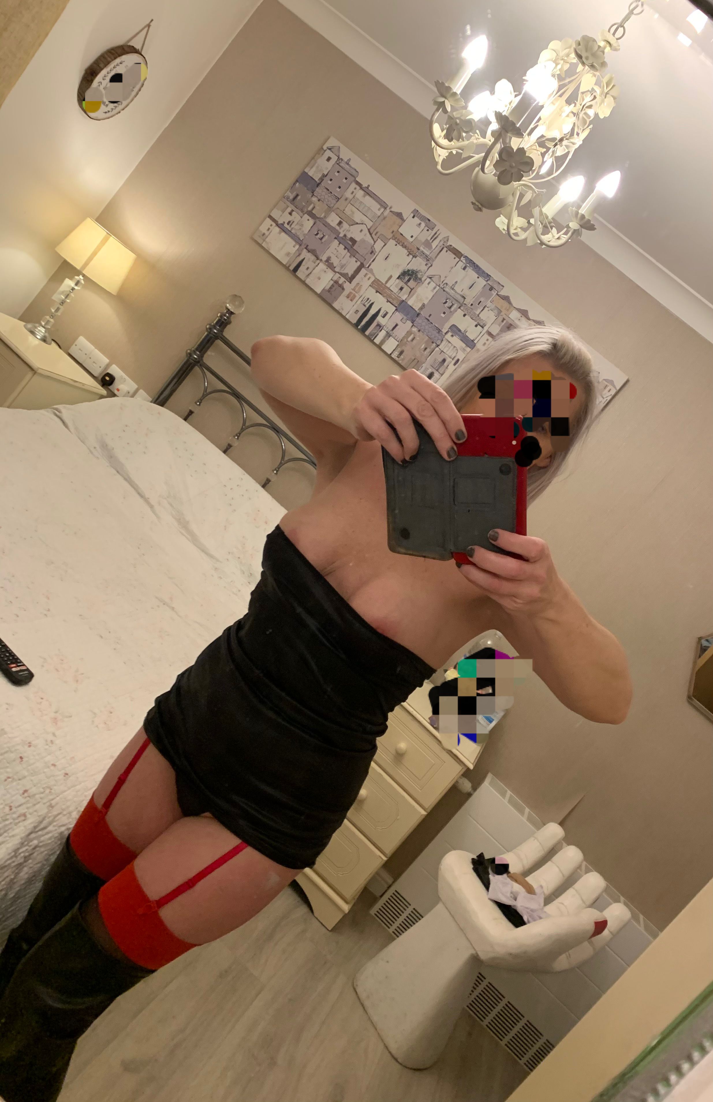 https://cdn.adultwork.com/gallery/G12/8619088.jpg