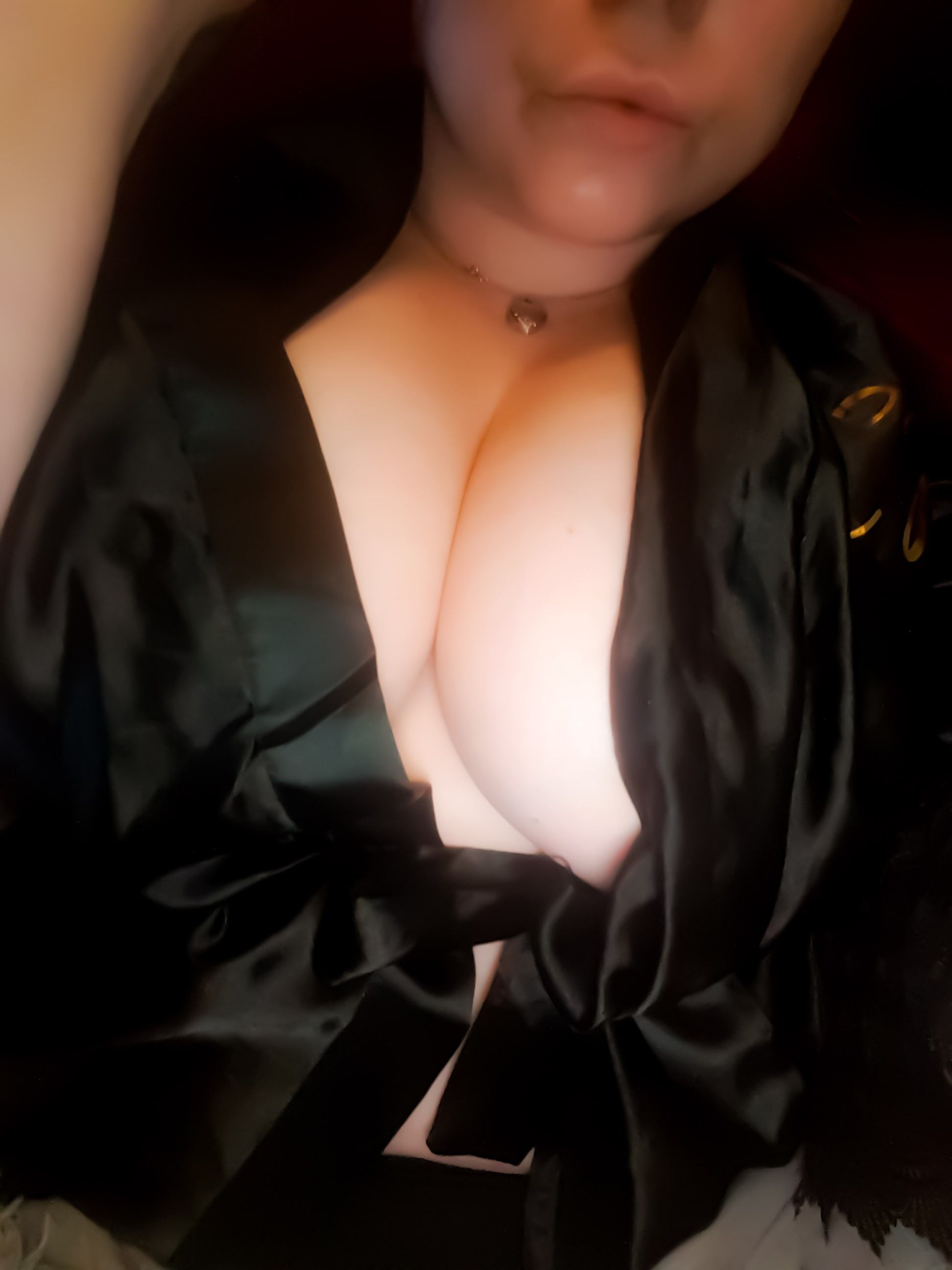 https://cdn.adultwork.com/gallery/G12/8620054.jpg