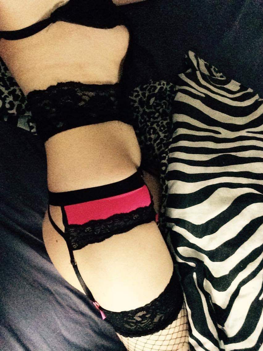 https://cdn.adultwork.com/gallery/G12/8620238.jpg