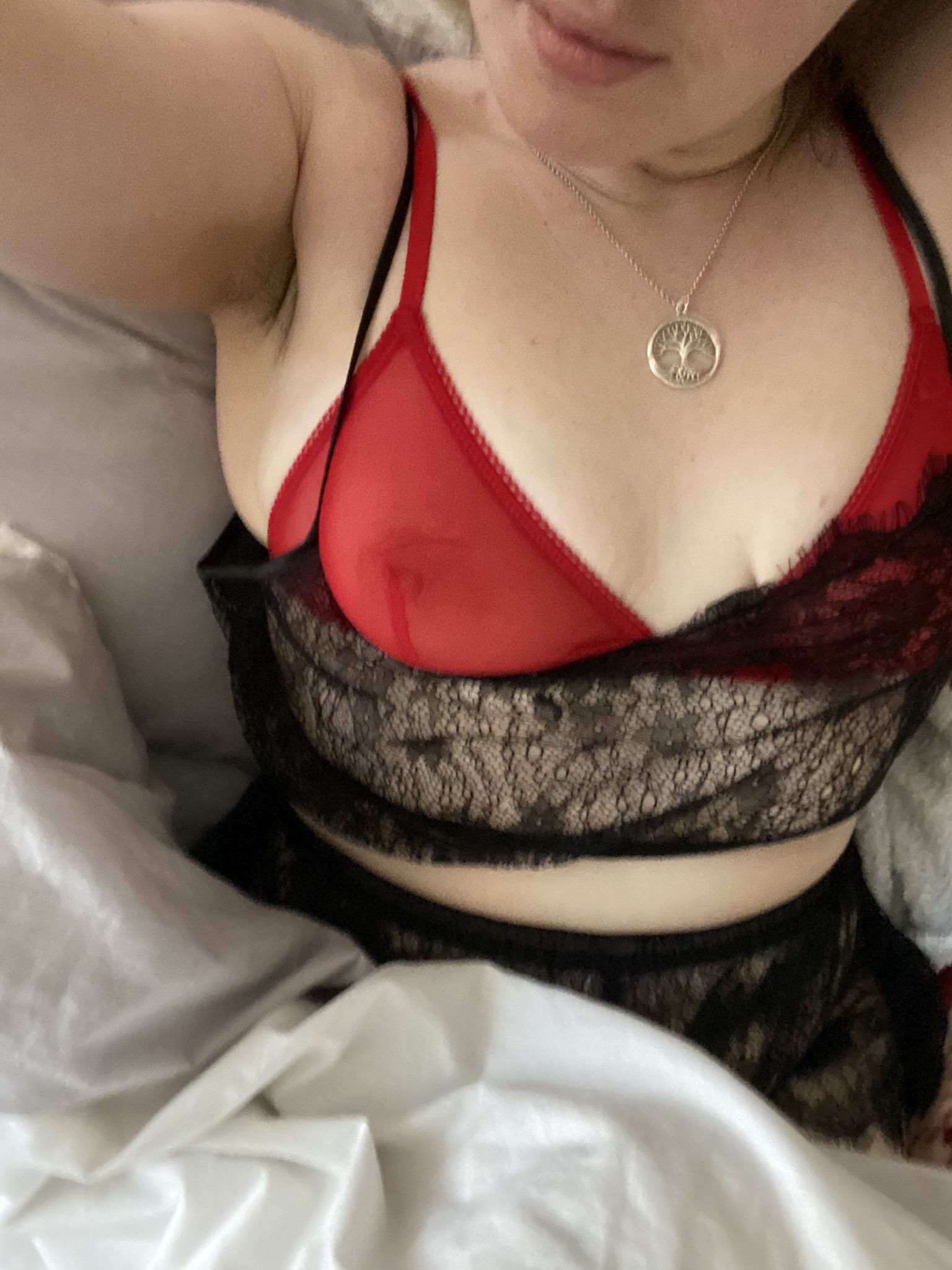 https://cdn.adultwork.com/gallery/G12/8620370.jpg