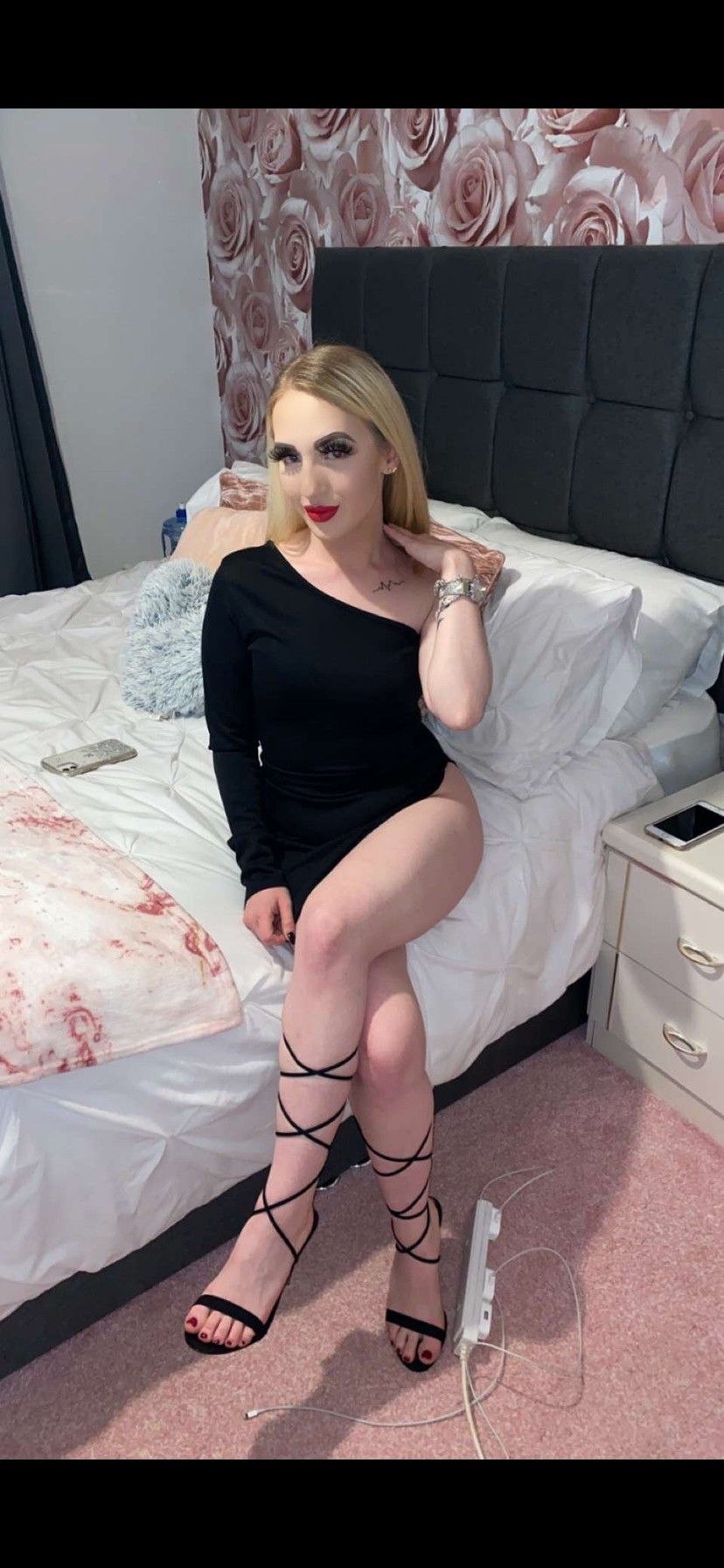 https://cdn.adultwork.com/gallery/G12/8624151.jpg