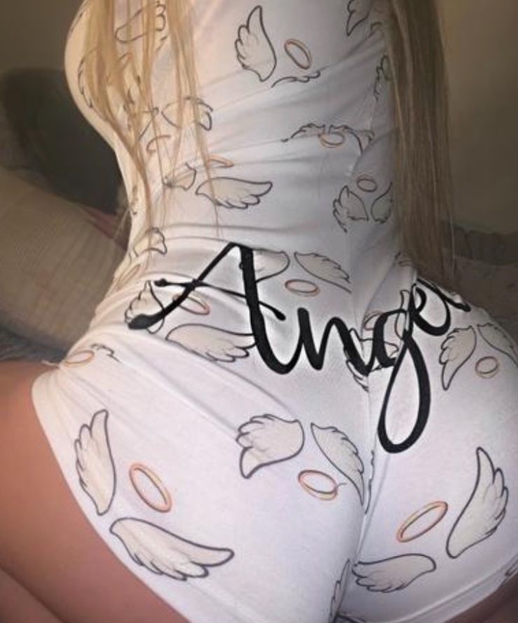 https://cdn.adultwork.com/gallery/G12/8627054.jpg