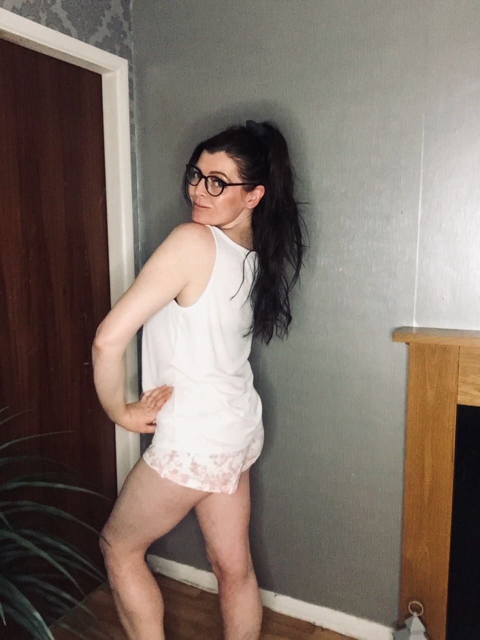 https://cdn.adultwork.com/gallery/G12/8628168.jpg