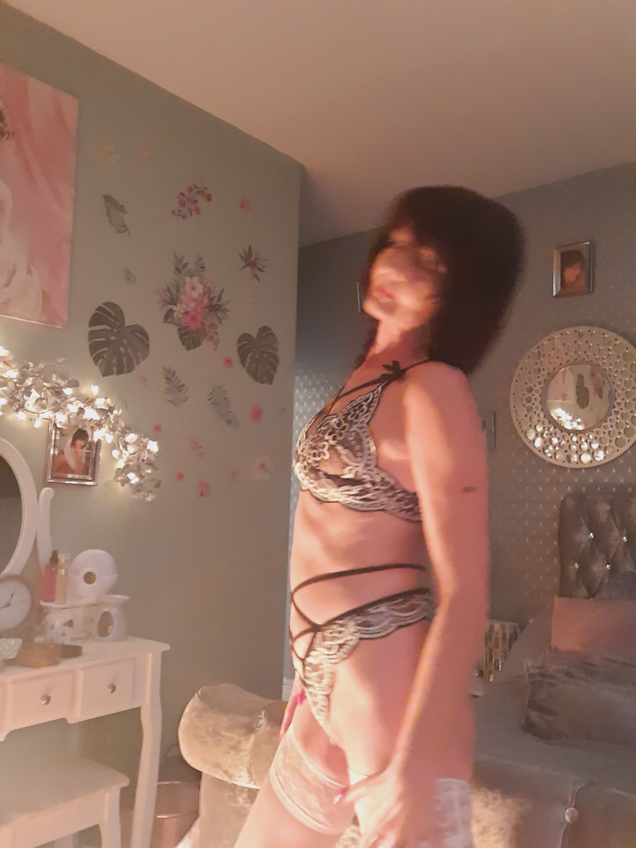 https://cdn.adultwork.com/gallery/G12/8628326.jpg