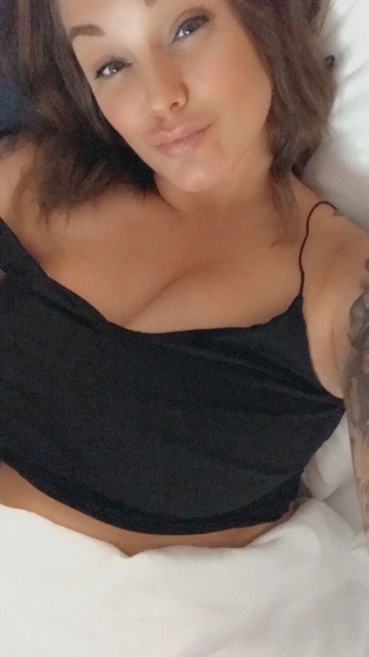 https://cdn.adultwork.com/gallery/G12/8629851.jpg