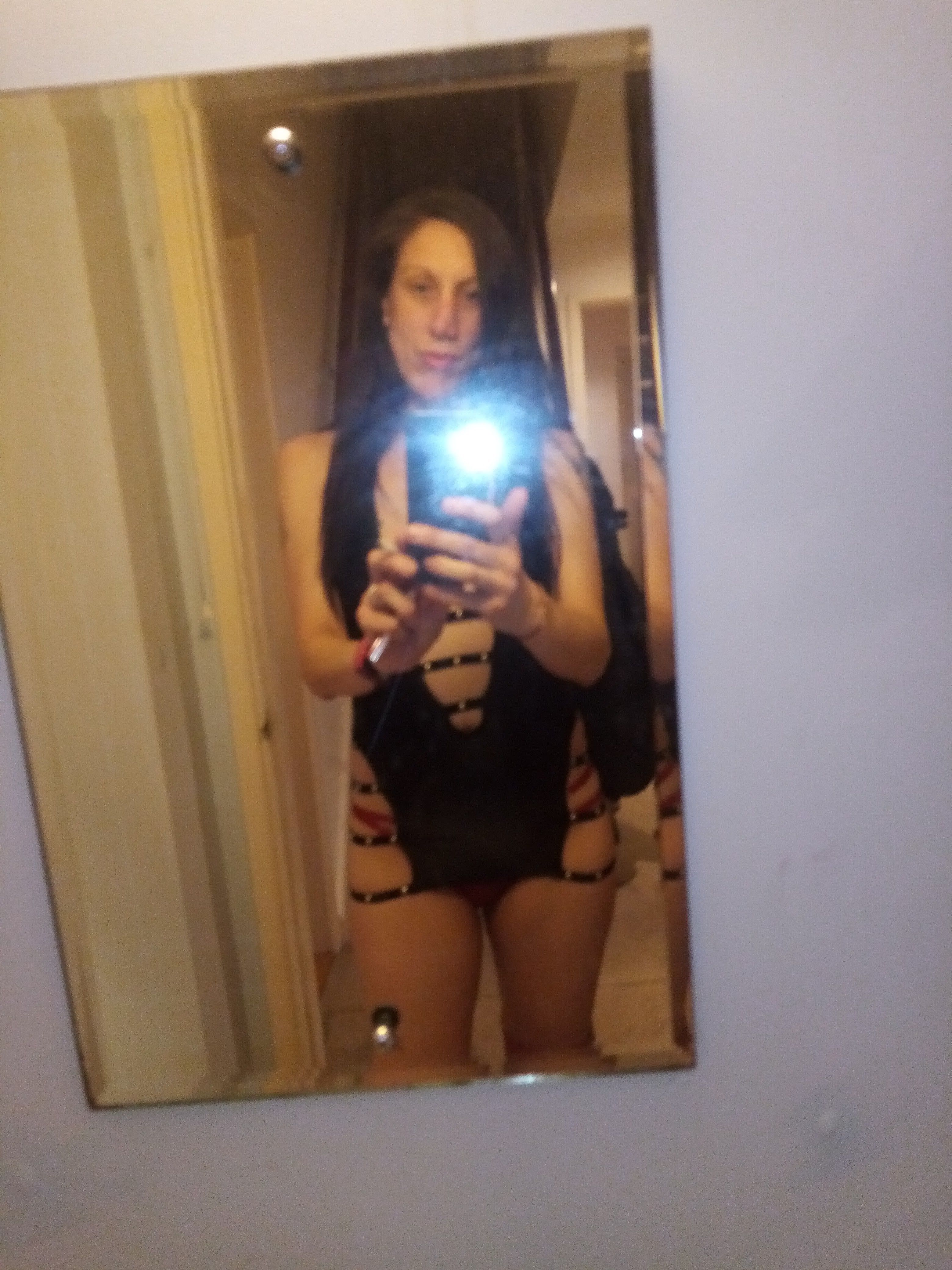 https://cdn.adultwork.com/gallery/G12/8630505.jpg