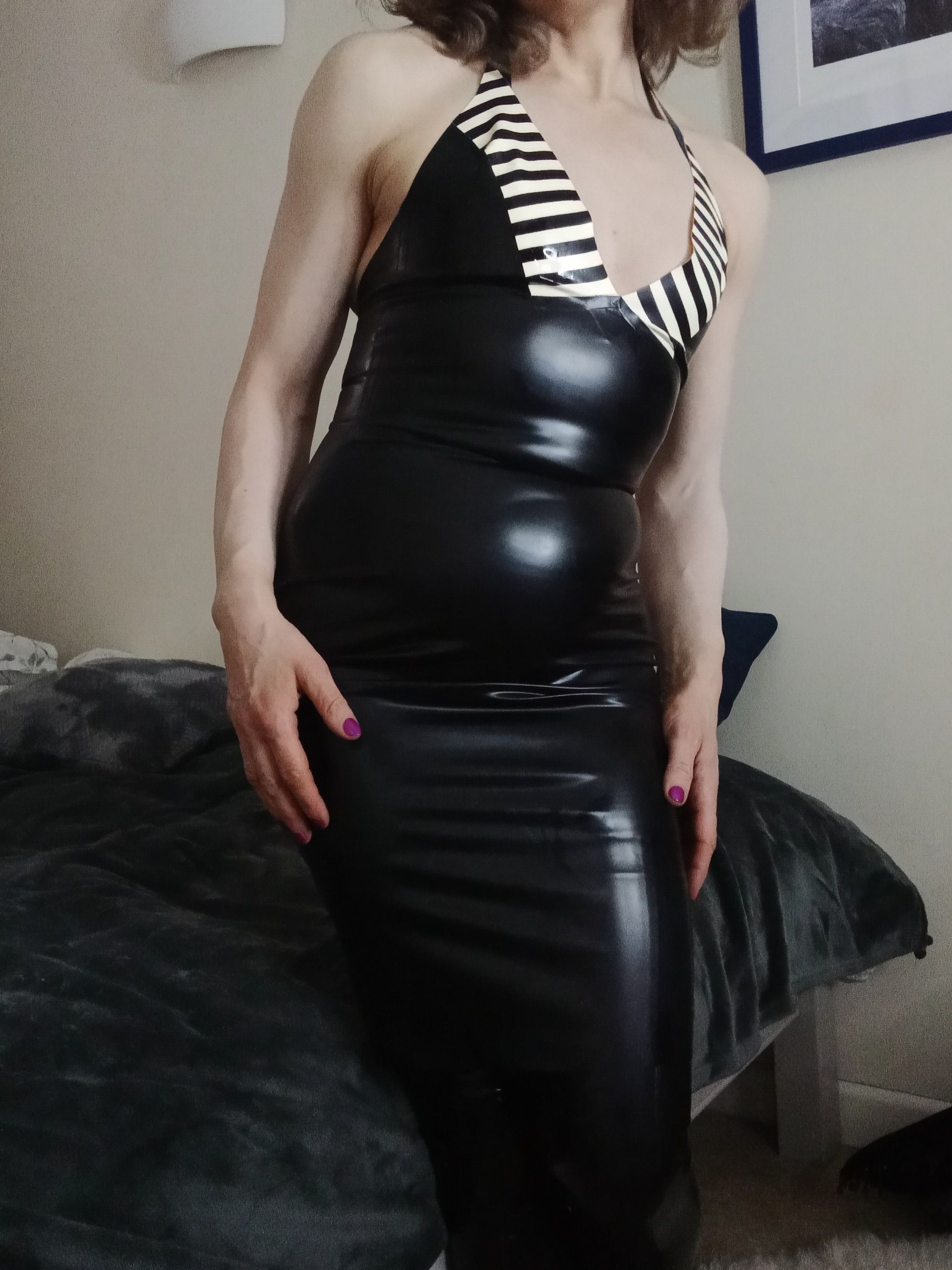 https://cdn.adultwork.com/gallery/G12/8631509.jpg