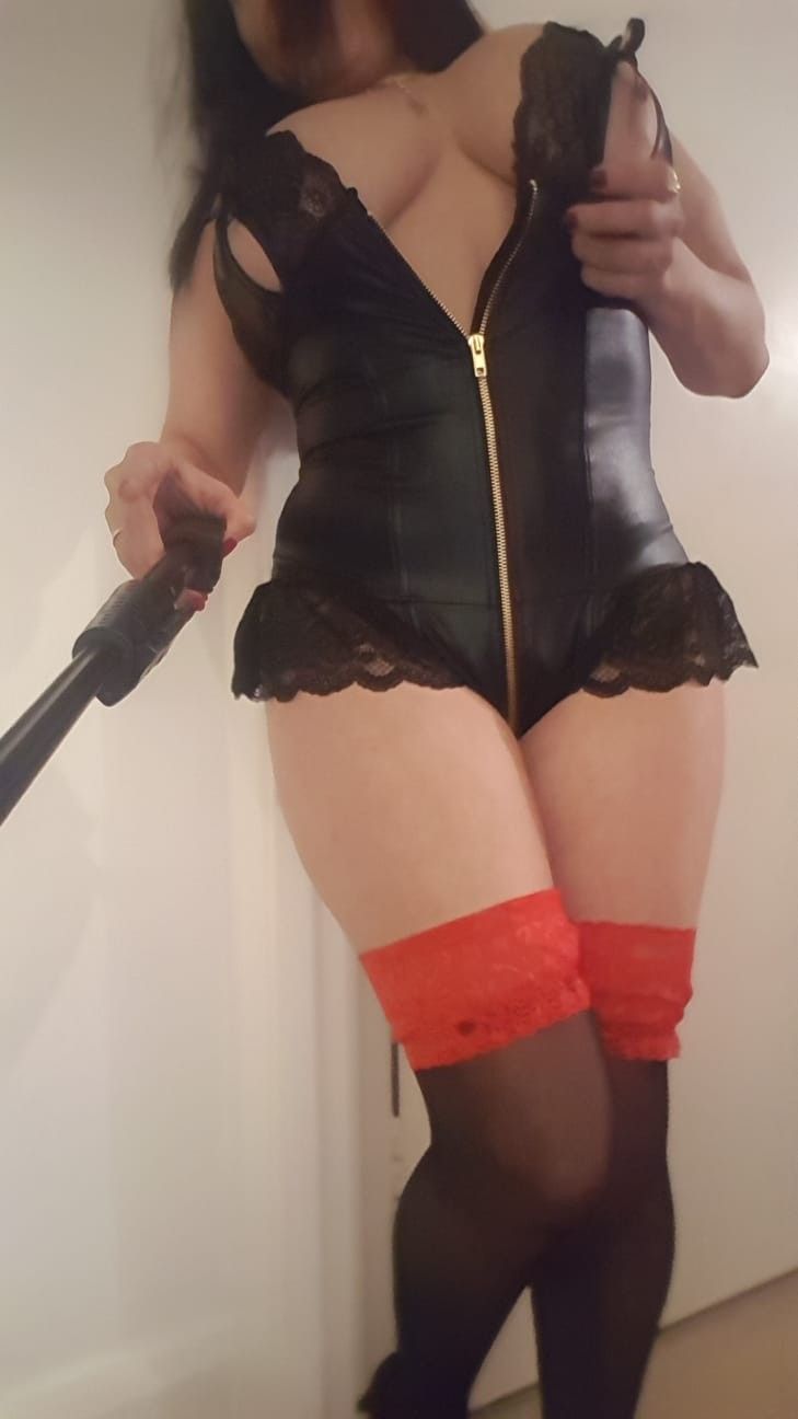 https://cdn.adultwork.com/gallery/G12/8631930.jpg