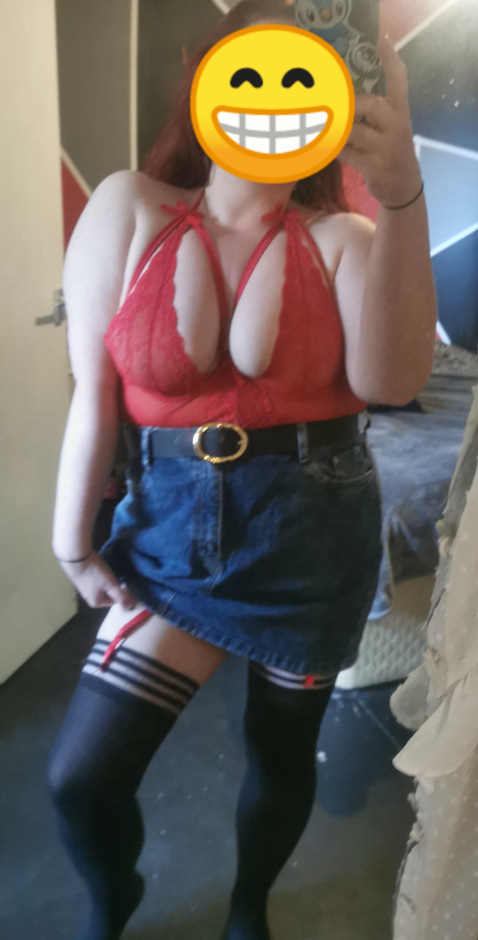 https://cdn.adultwork.com/gallery/G12/8633570.jpg