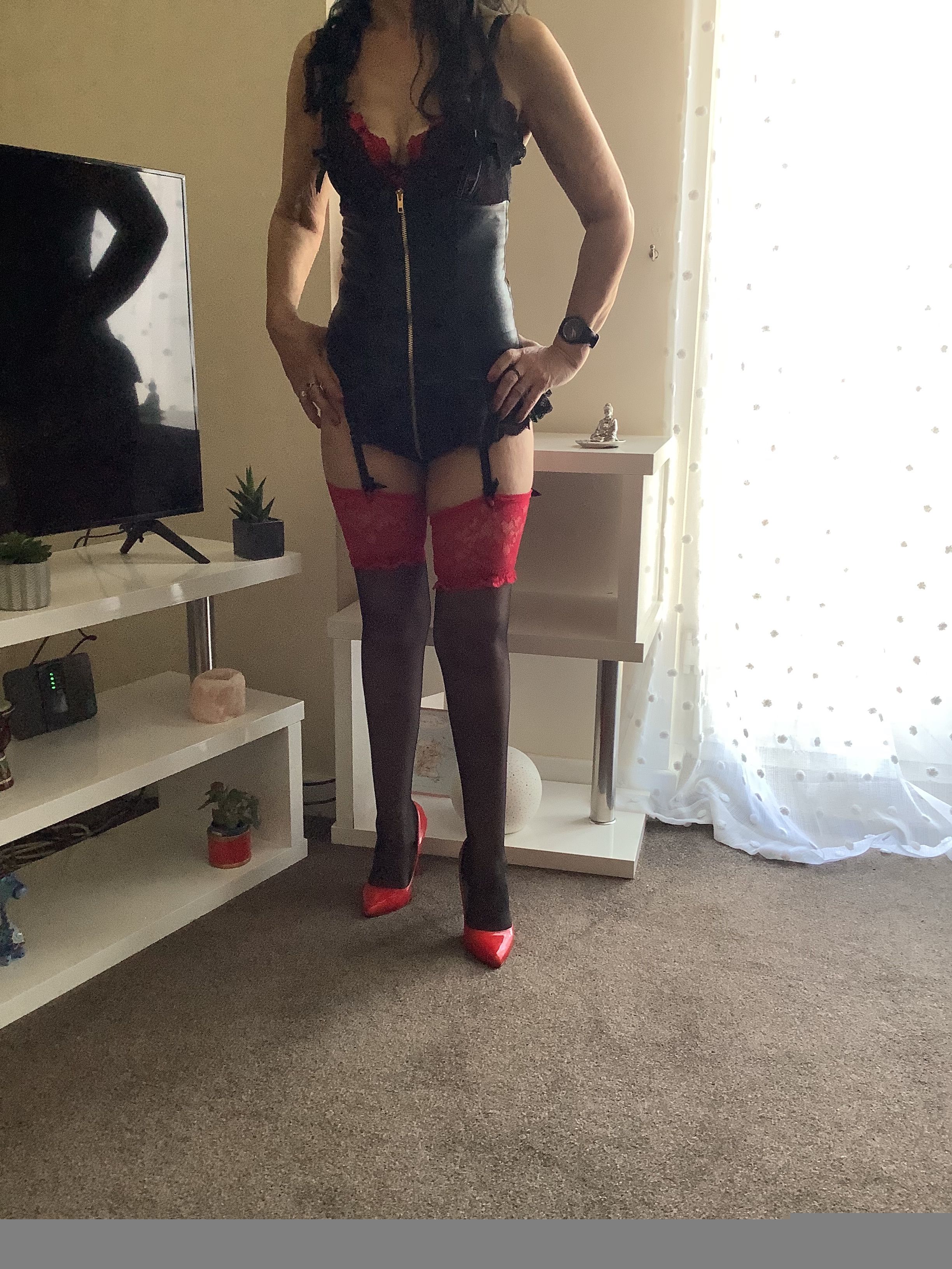 https://cdn.adultwork.com/gallery/G12/8633771.jpg