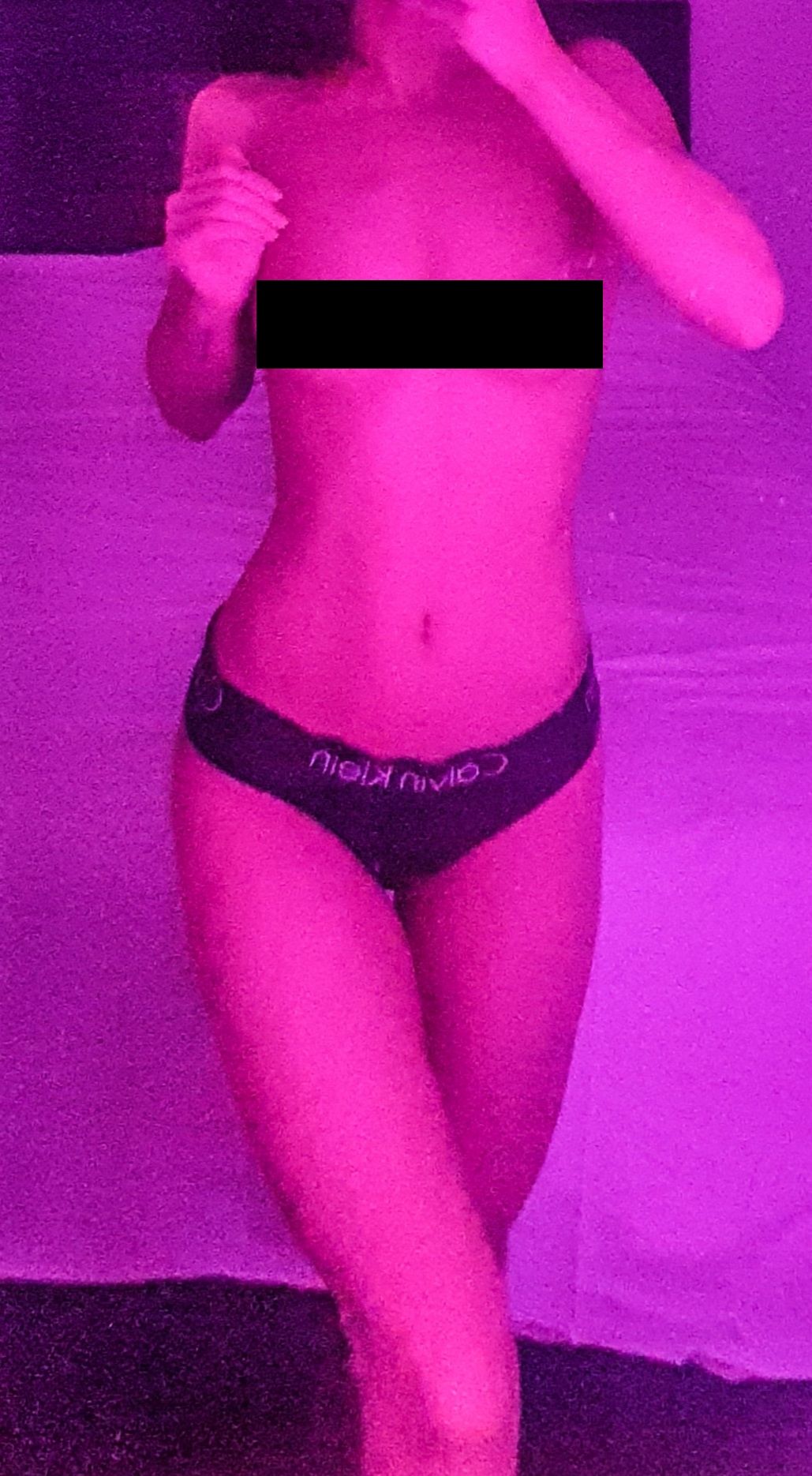 https://cdn.adultwork.com/gallery/G12/8634661.jpg