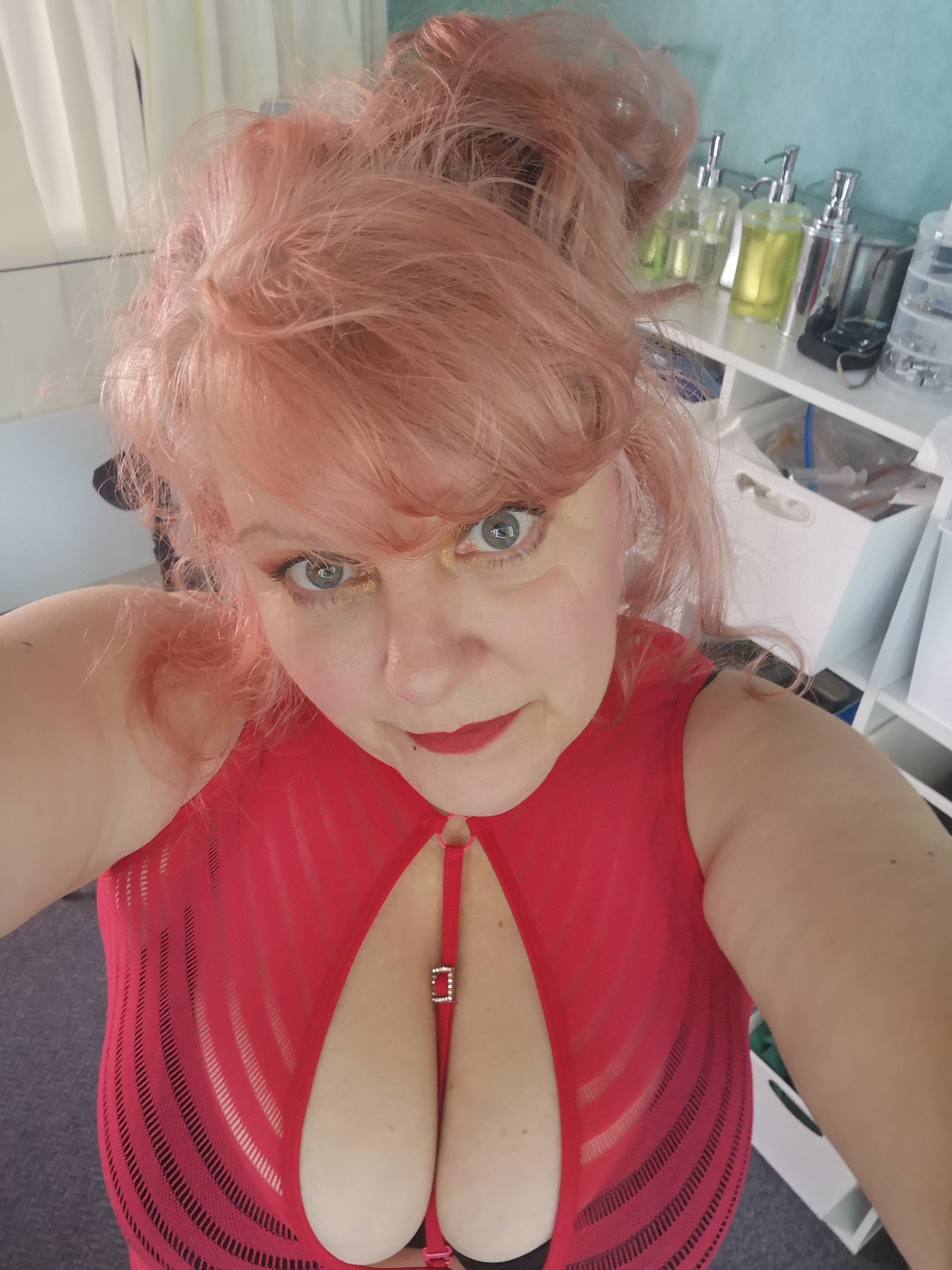 https://cdn.adultwork.com/gallery/G12/8642801.jpg