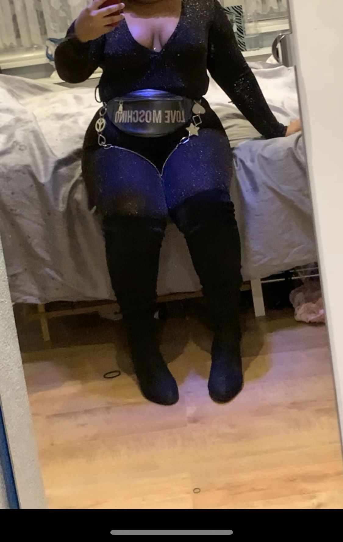 https://cdn.adultwork.com/gallery/G12/8642990.jpg