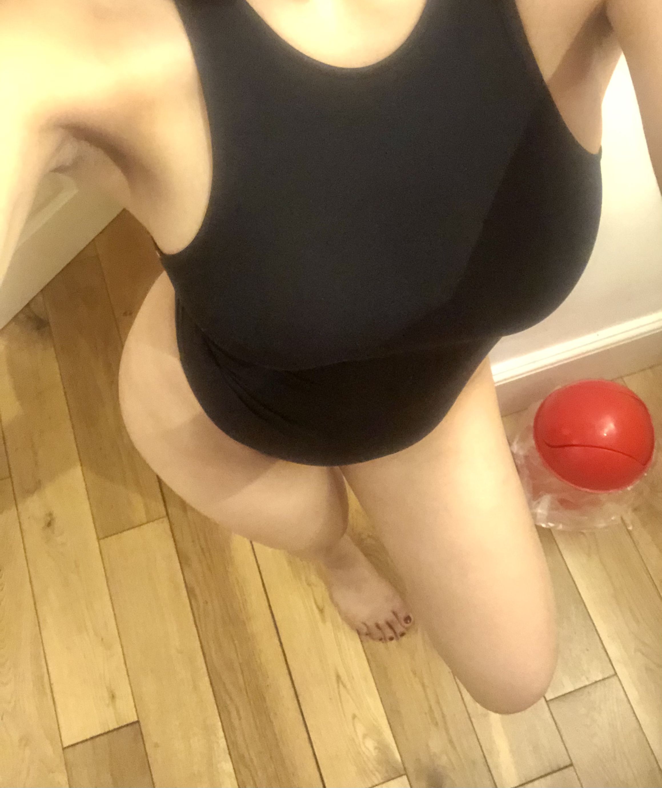 https://cdn.adultwork.com/gallery/G12/8647924.jpg