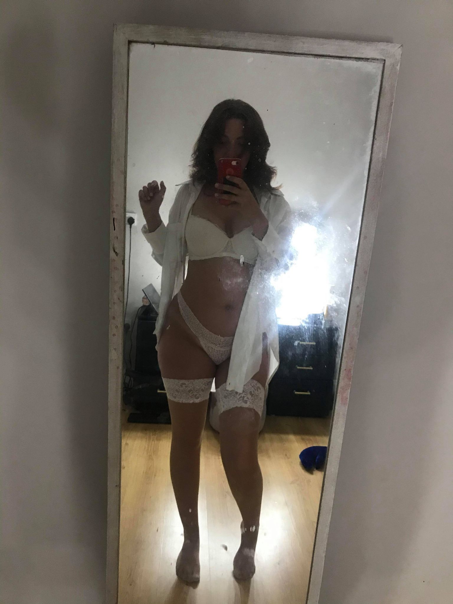 https://cdn.adultwork.com/gallery/G12/8648386.jpg