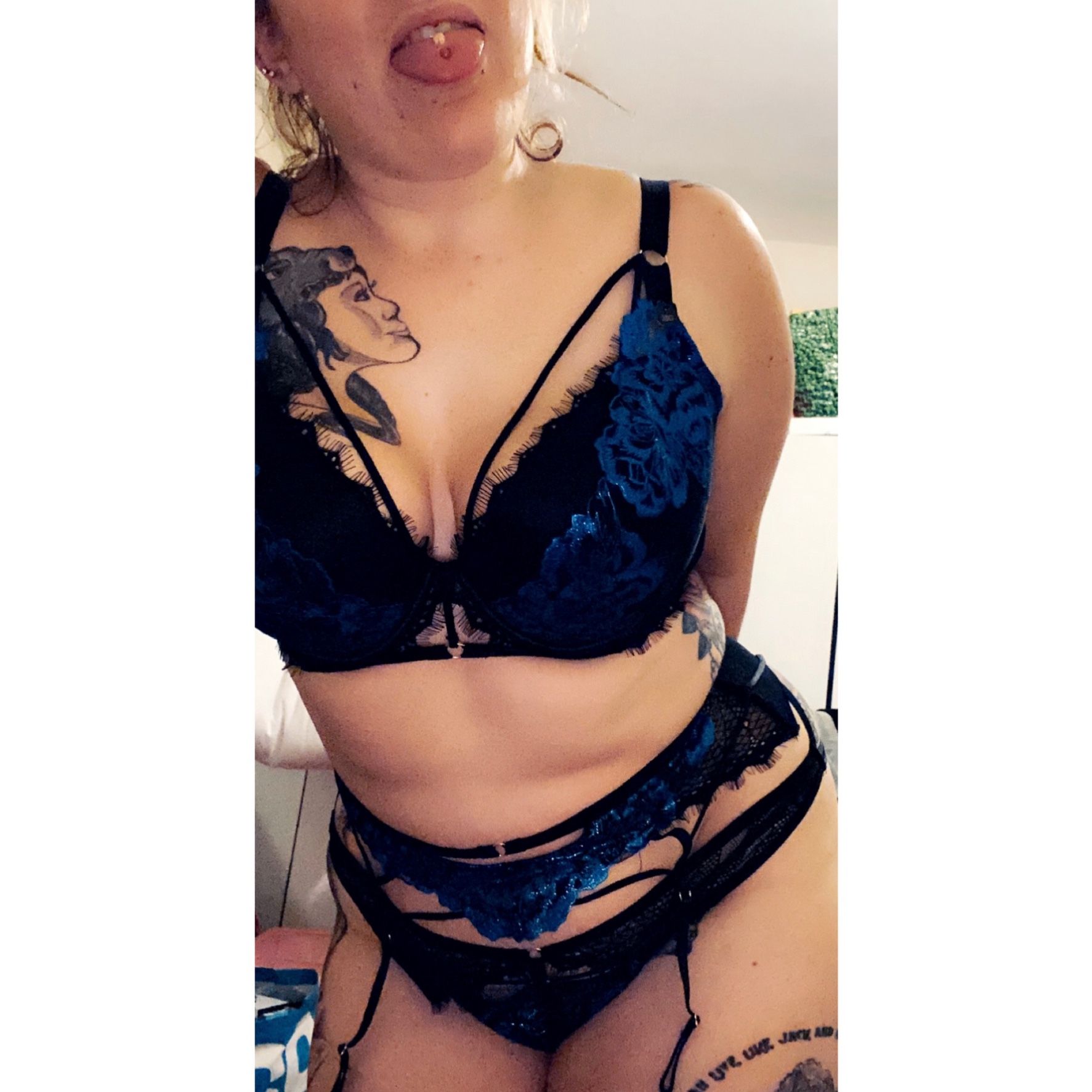 https://cdn.adultwork.com/gallery/G12/8650666.jpg