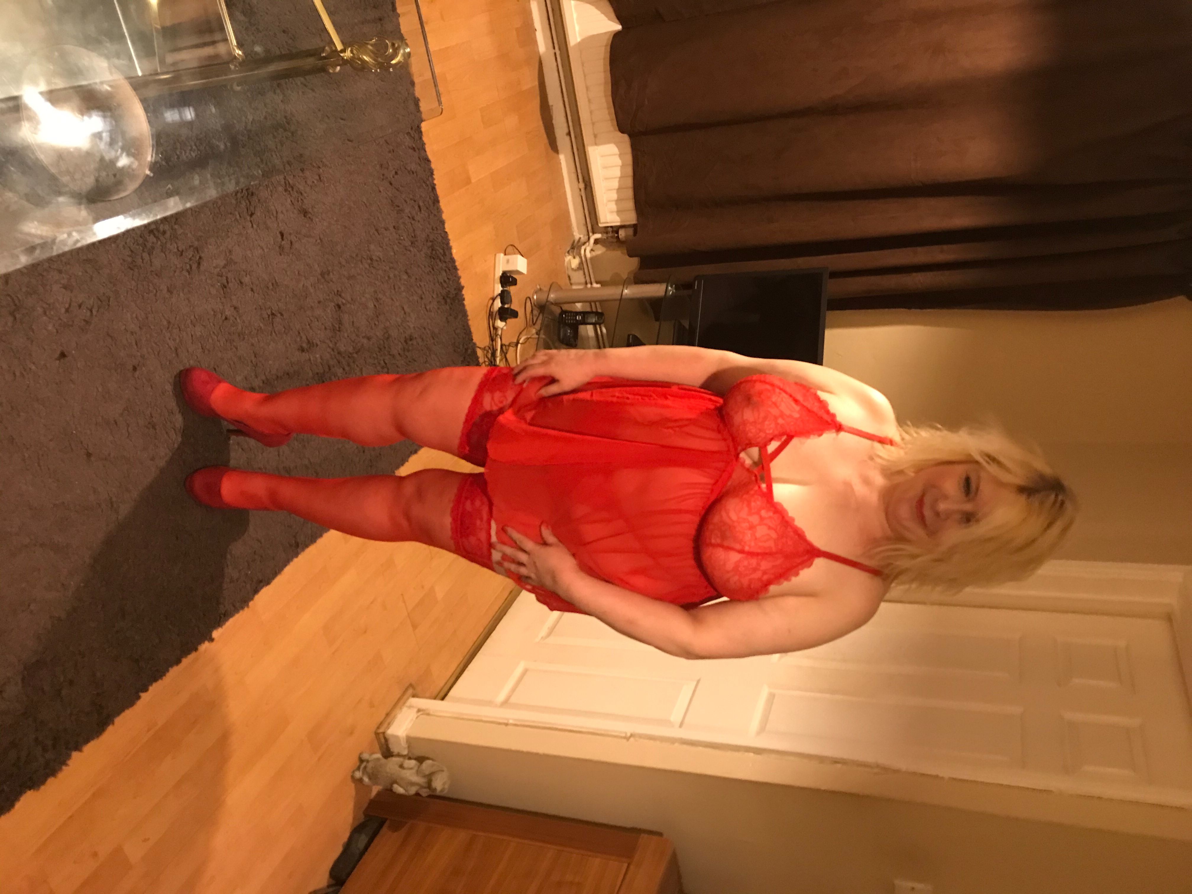 https://cdn.adultwork.com/gallery/G12/8651848.jpg