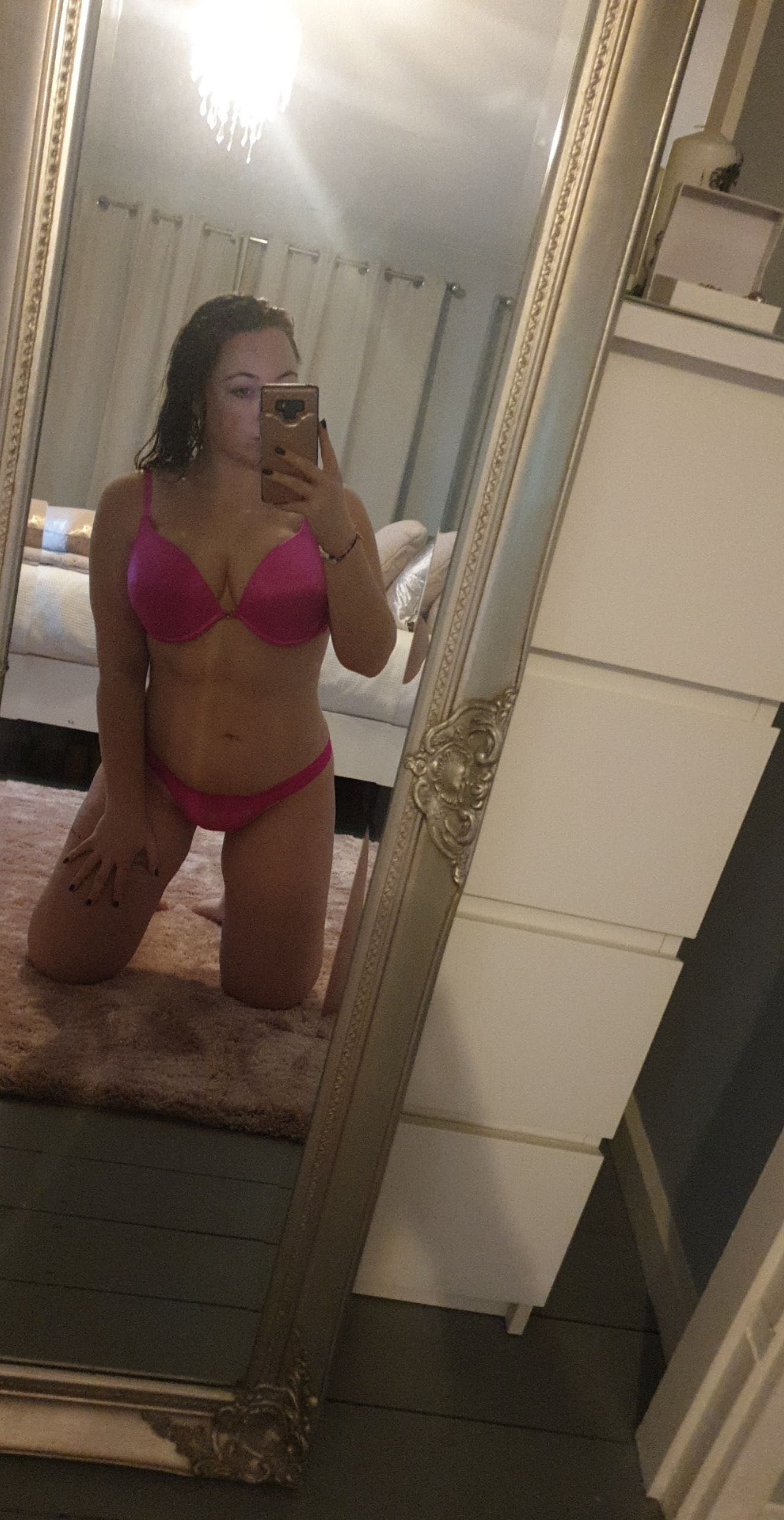 https://cdn.adultwork.com/gallery/G12/8655474.jpg