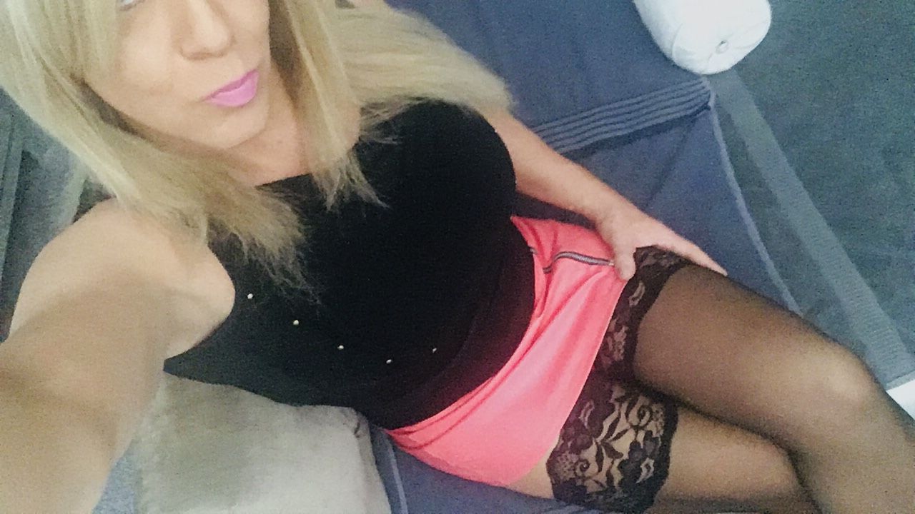 https://cdn.adultwork.com/gallery/G12/8655852.jpg