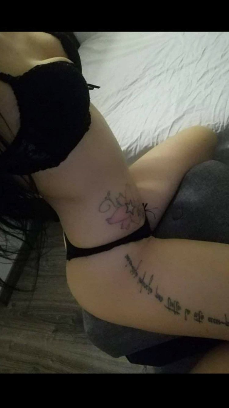 https://cdn.adultwork.com/gallery/G12/8672311.jpg