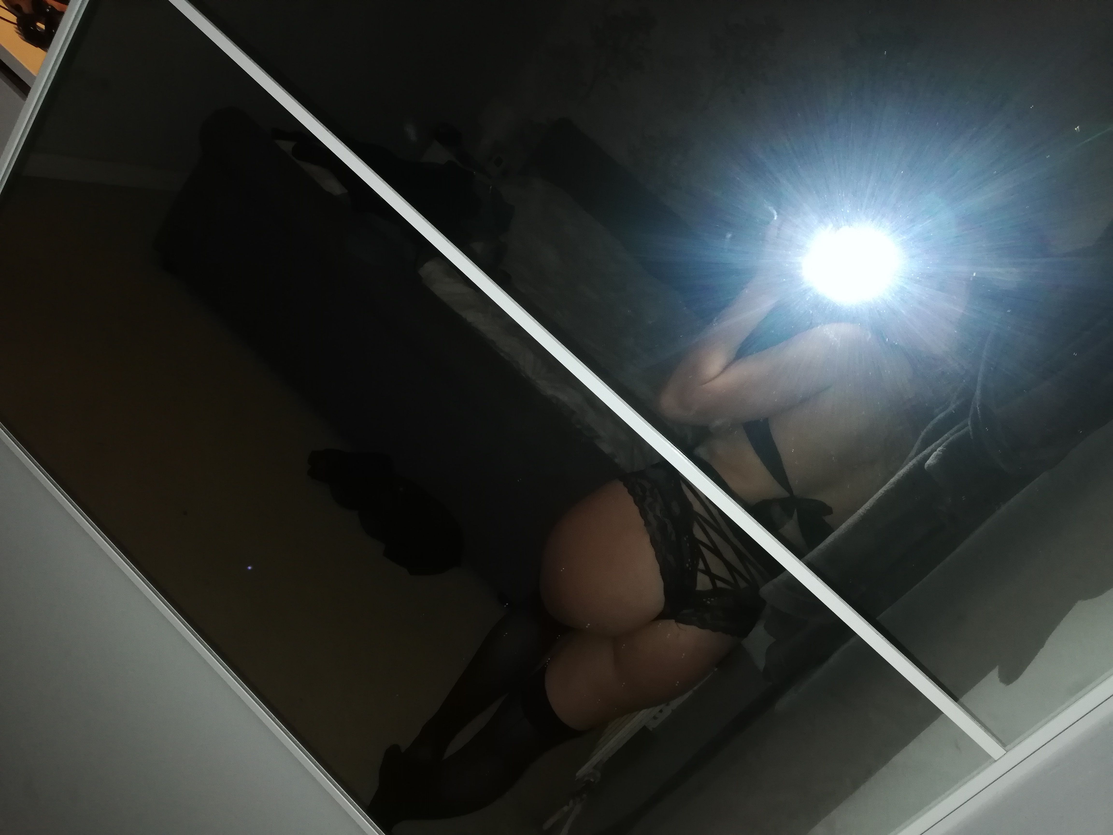 https://cdn.adultwork.com/gallery/G12/8672914.jpg