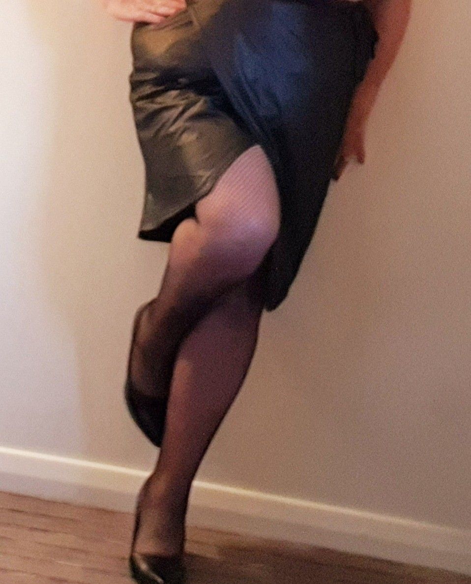 https://cdn.adultwork.com/gallery/G12/8673161.jpg