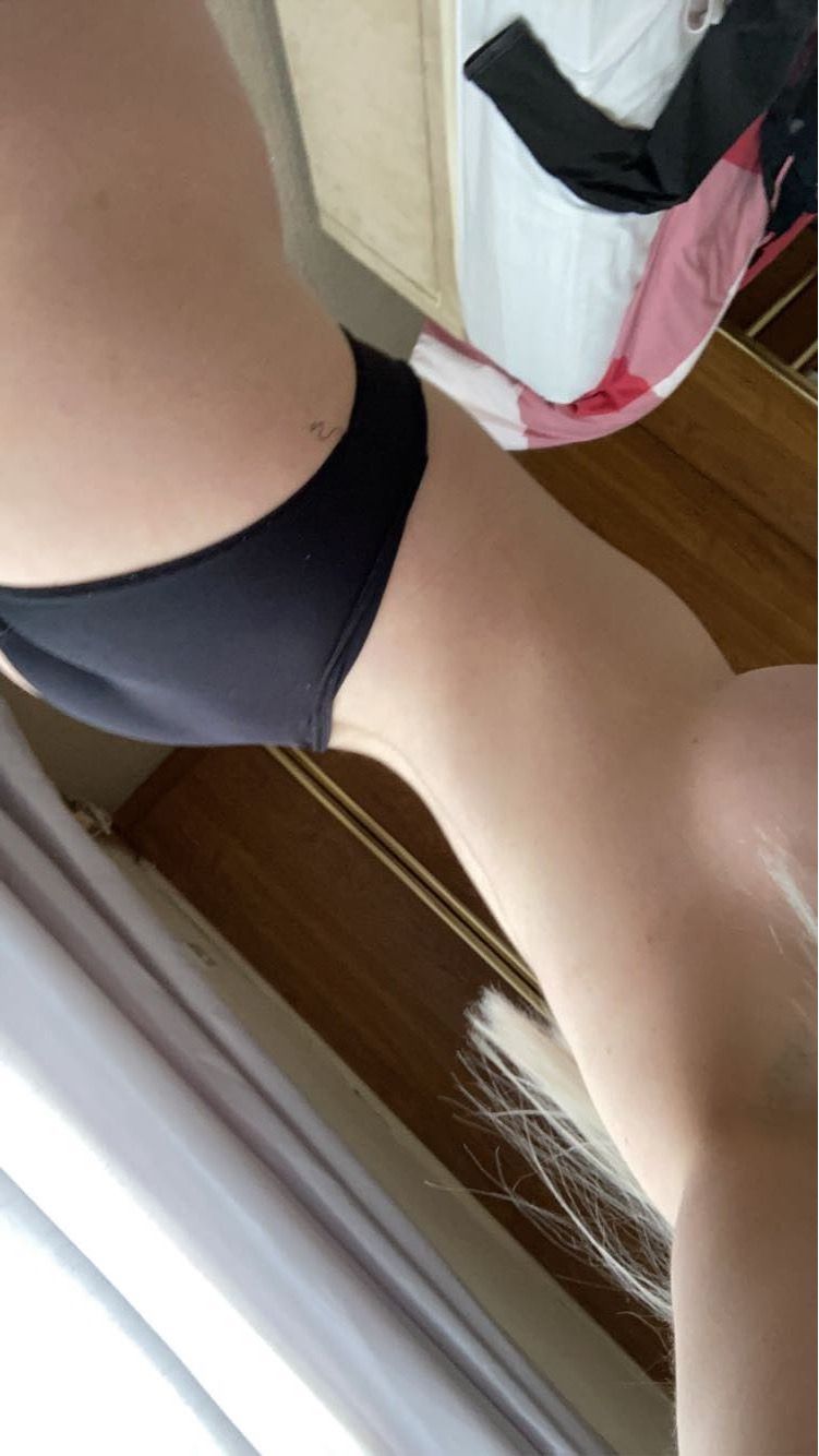 https://cdn.adultwork.com/gallery/G12/8674976.jpg