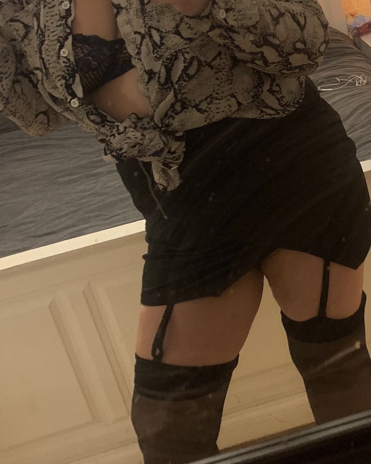 https://cdn.adultwork.com/gallery/G12/8675387.jpg