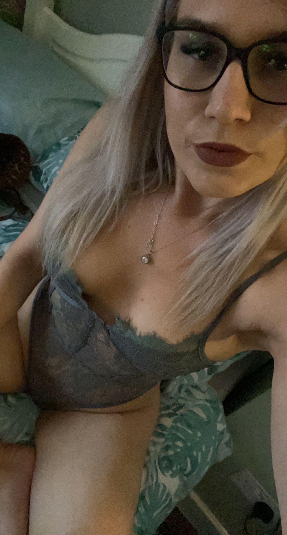 https://cdn.adultwork.com/gallery/G12/8675433.jpg