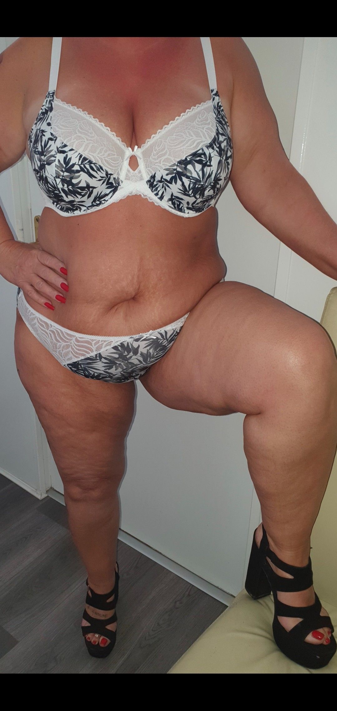 https://cdn.adultwork.com/gallery/G12/8676022.jpg