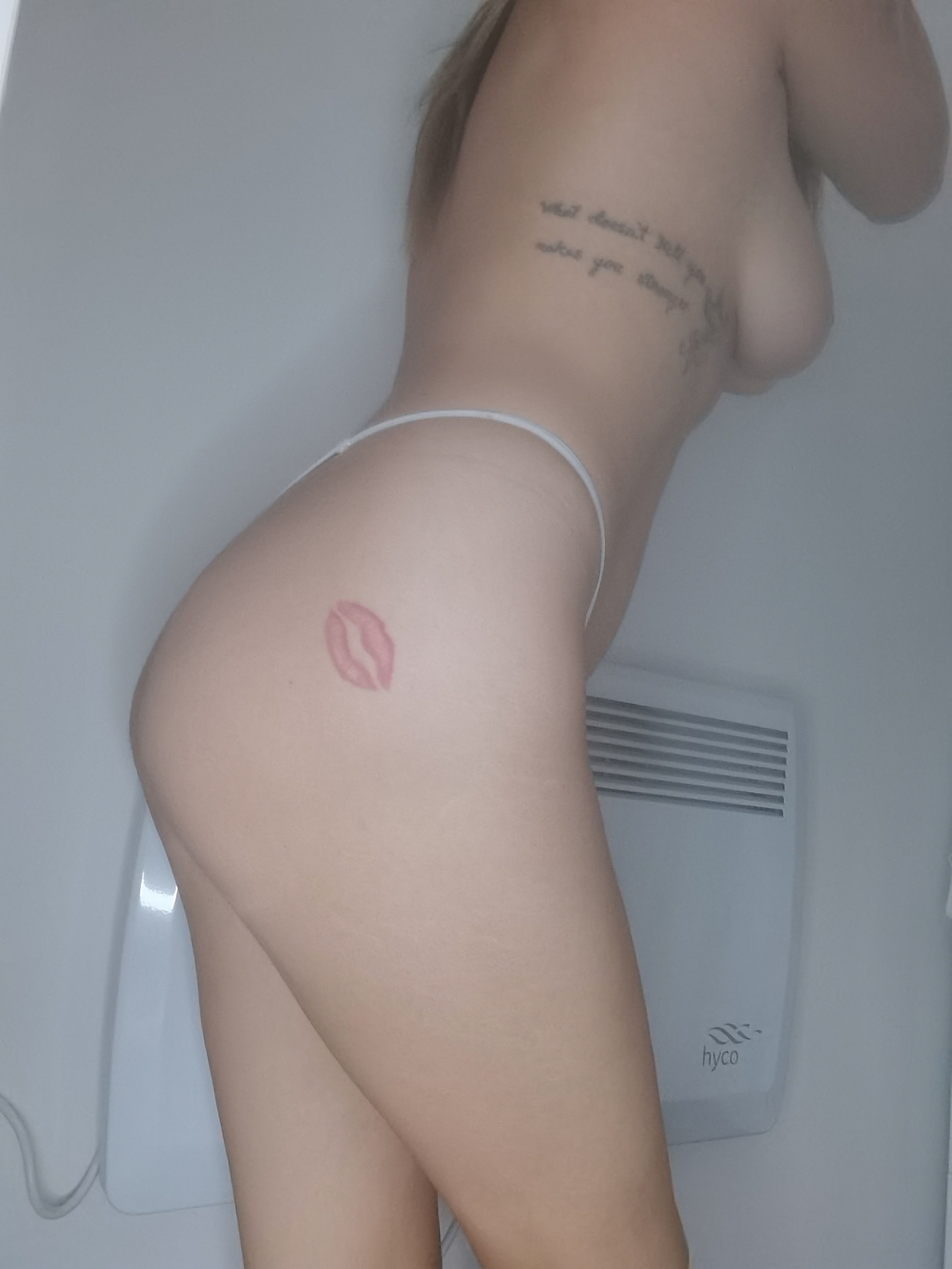 https://cdn.adultwork.com/gallery/G12/8676284.jpg