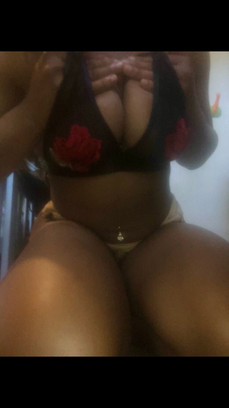 https://cdn.adultwork.com/gallery/G12/8678684.jpg