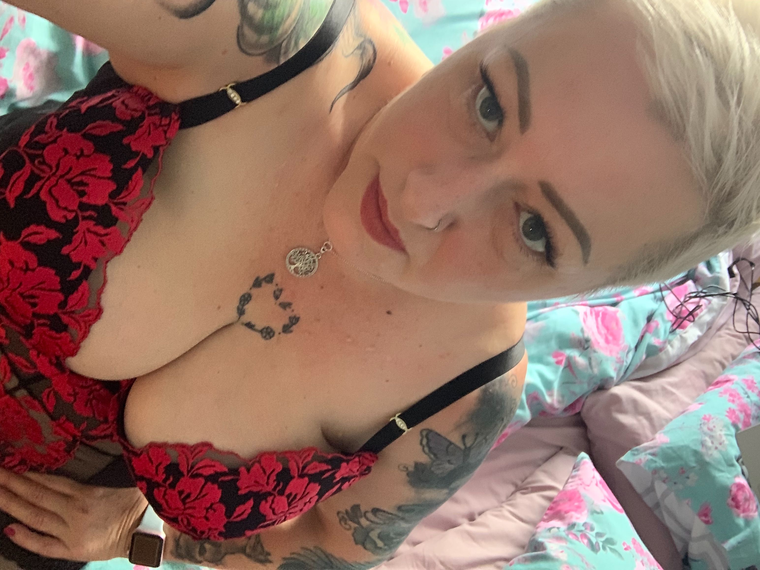 https://cdn.adultwork.com/gallery/G12/8681233.jpg