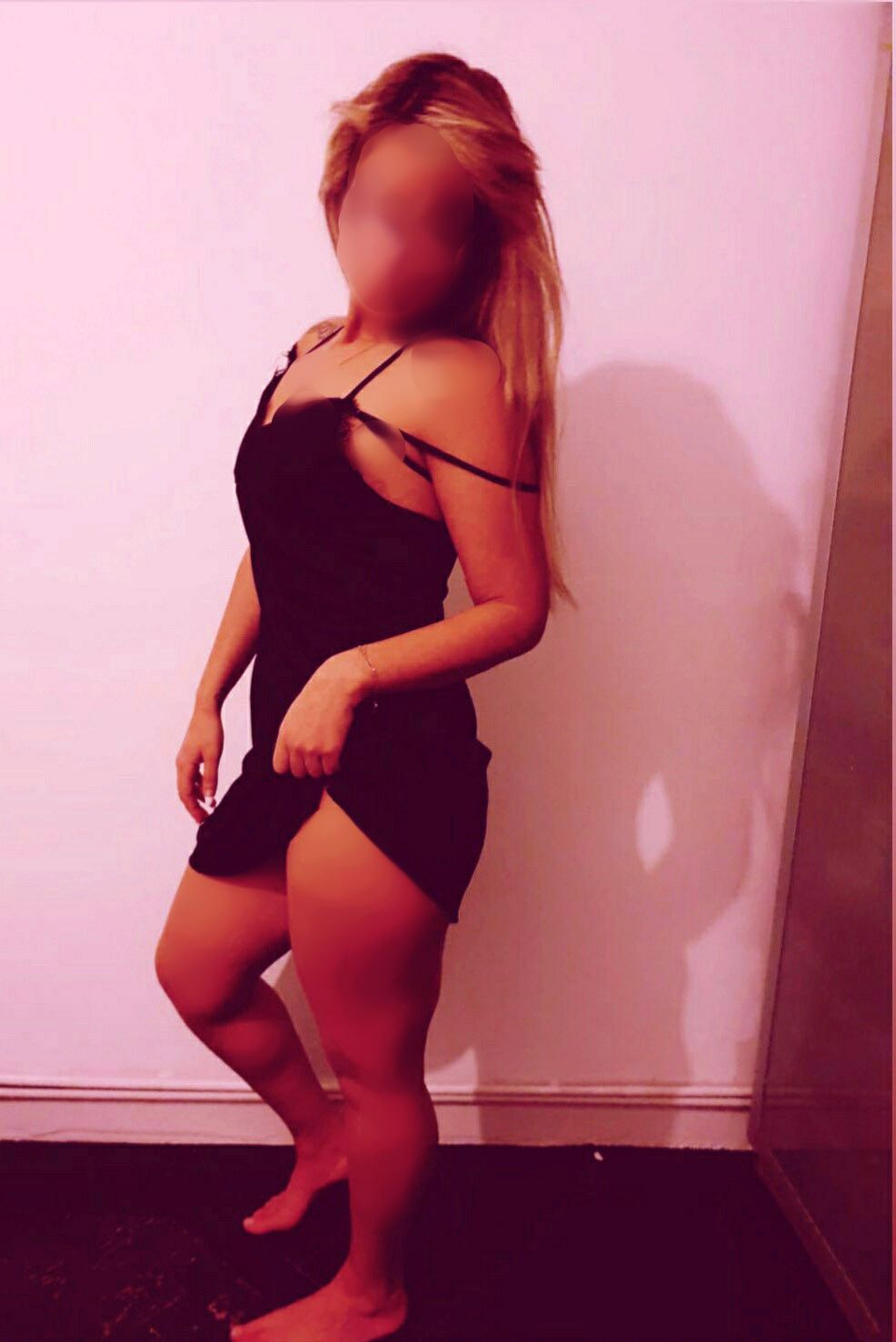 https://cdn.adultwork.com/gallery/G12/8684079.jpg