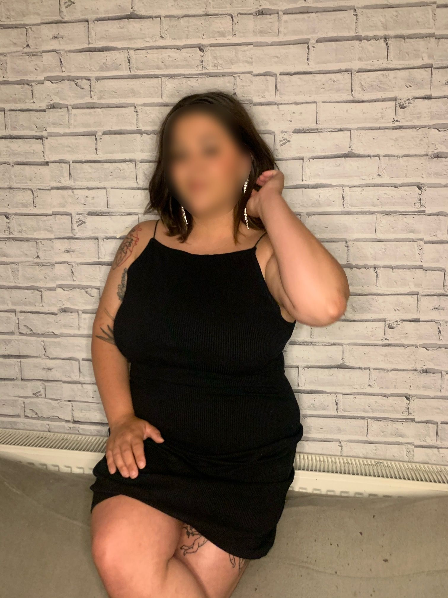 https://cdn.adultwork.com/gallery/G12/8687646.jpg