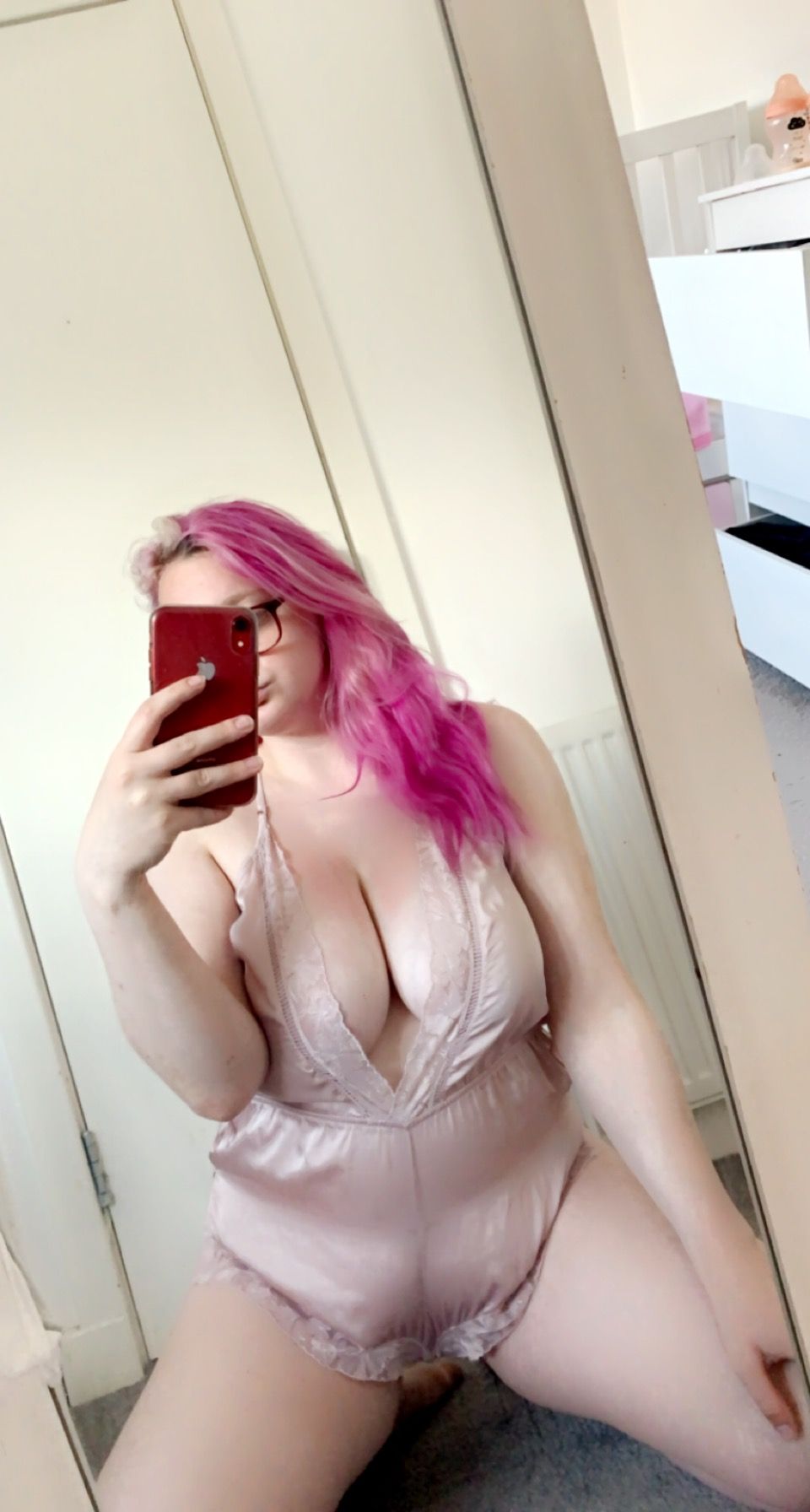 https://cdn.adultwork.com/gallery/G12/8690745.jpg