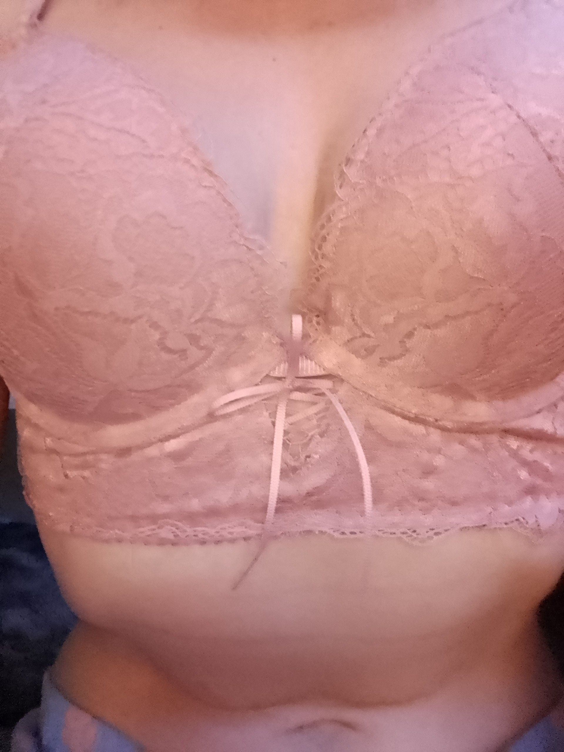 https://cdn.adultwork.com/gallery/G12/8691181.jpg