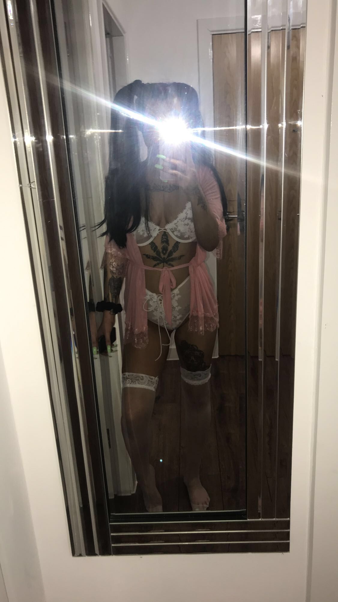 https://cdn.adultwork.com/gallery/G12/8692238.jpg