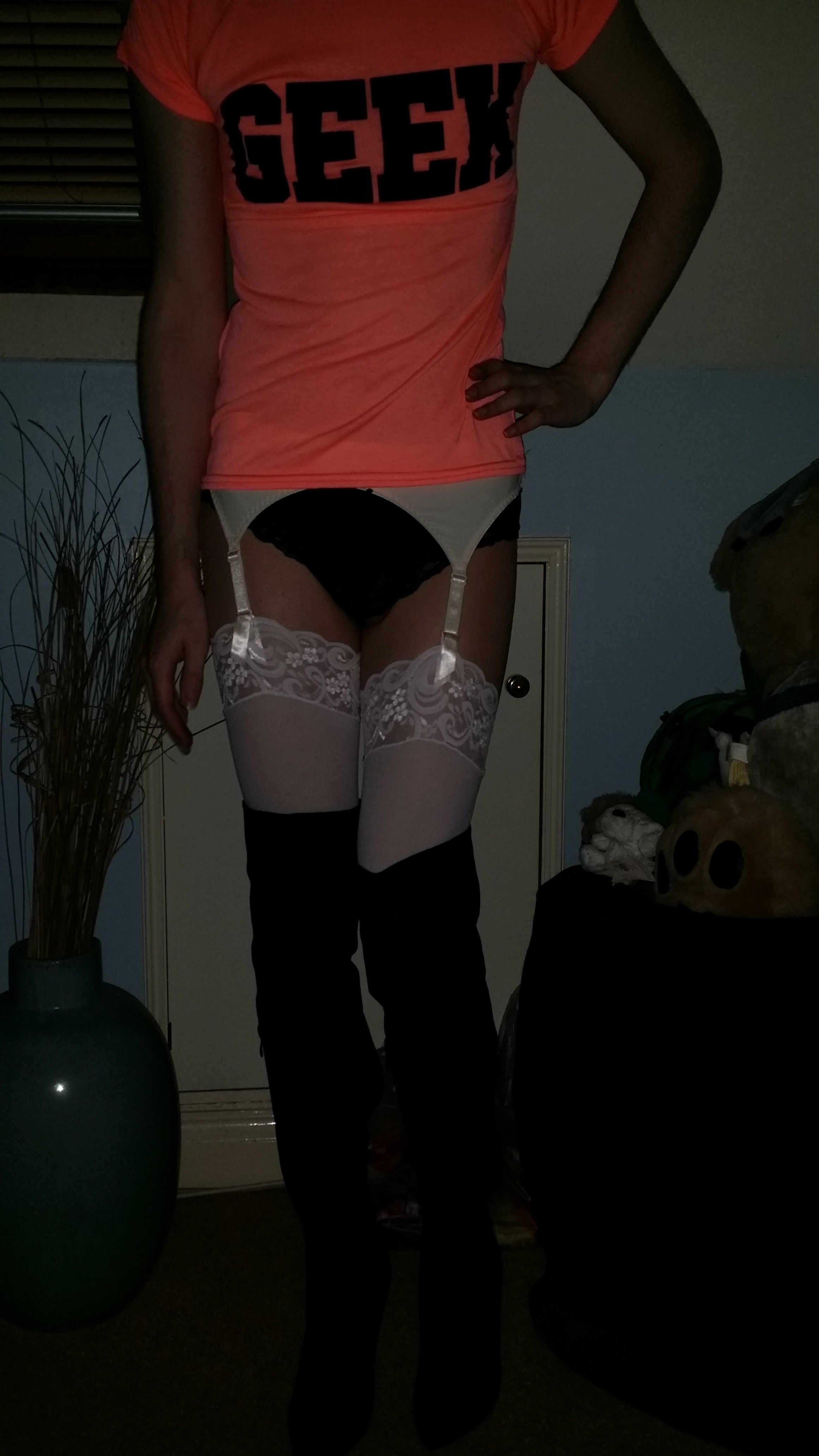 https://cdn.adultwork.com/gallery/G12/8692761.jpg