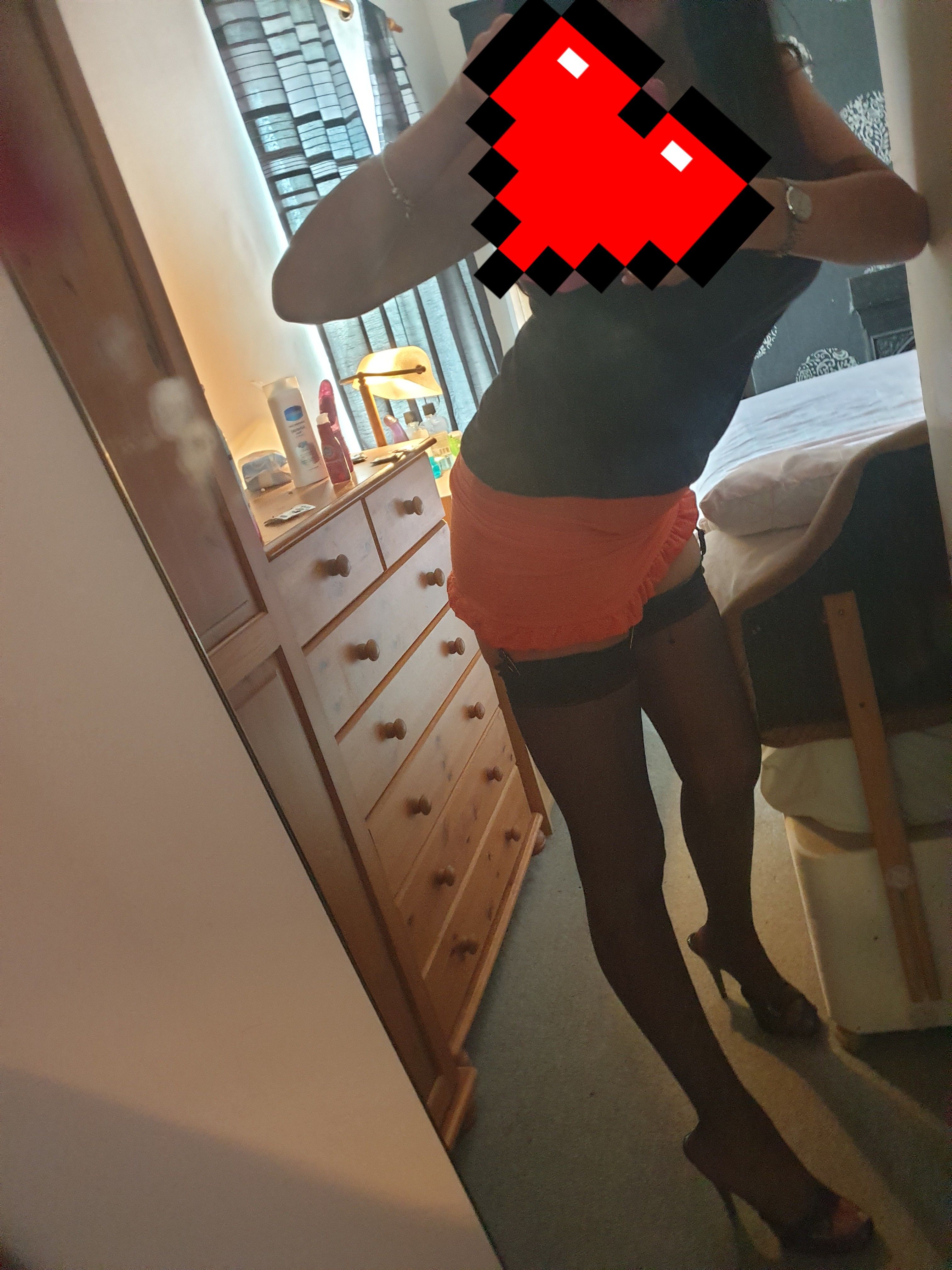 https://cdn.adultwork.com/gallery/G12/8692780.jpg